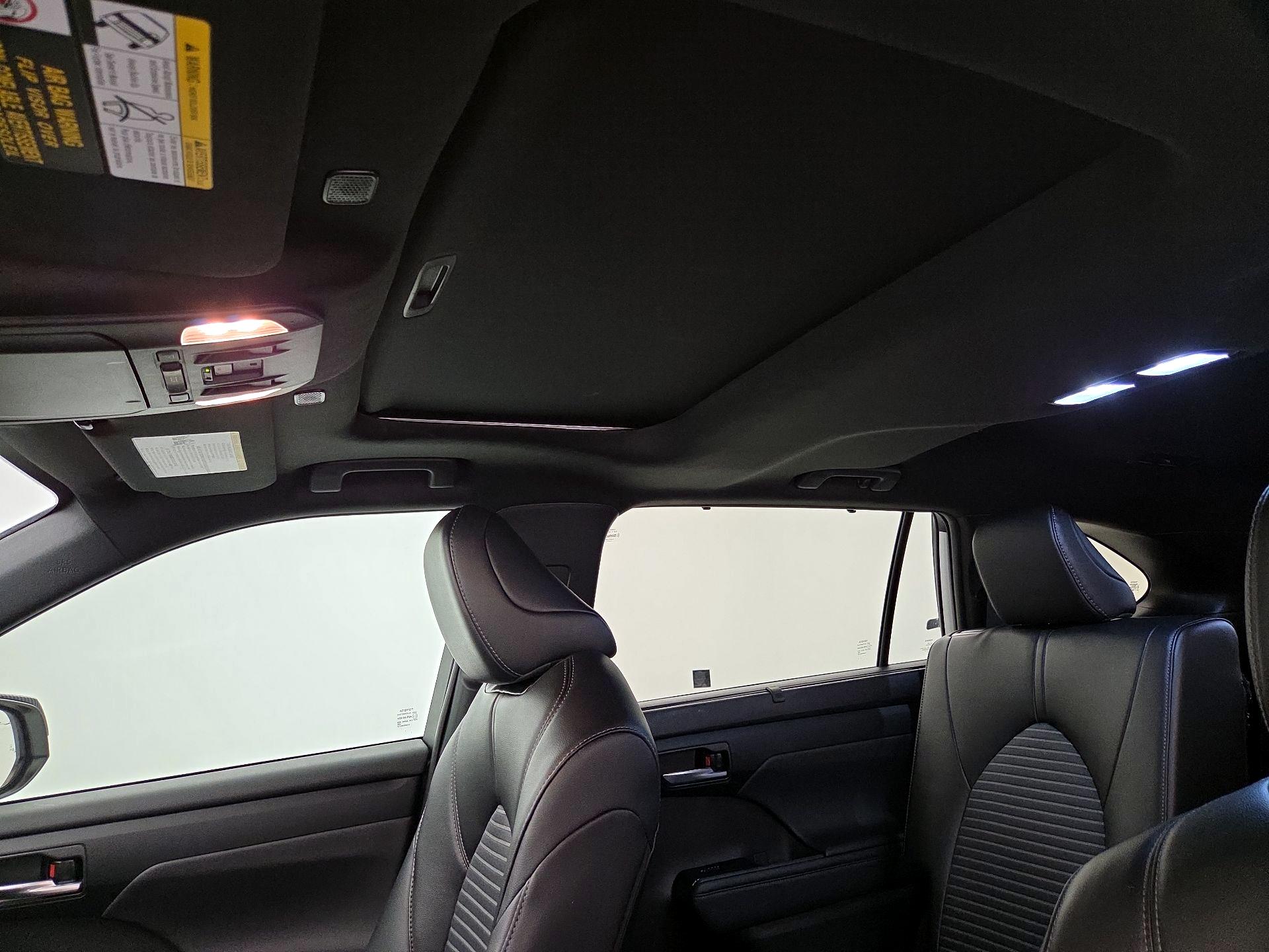 Thumbnail: 2024 Toyota Highlander - 19