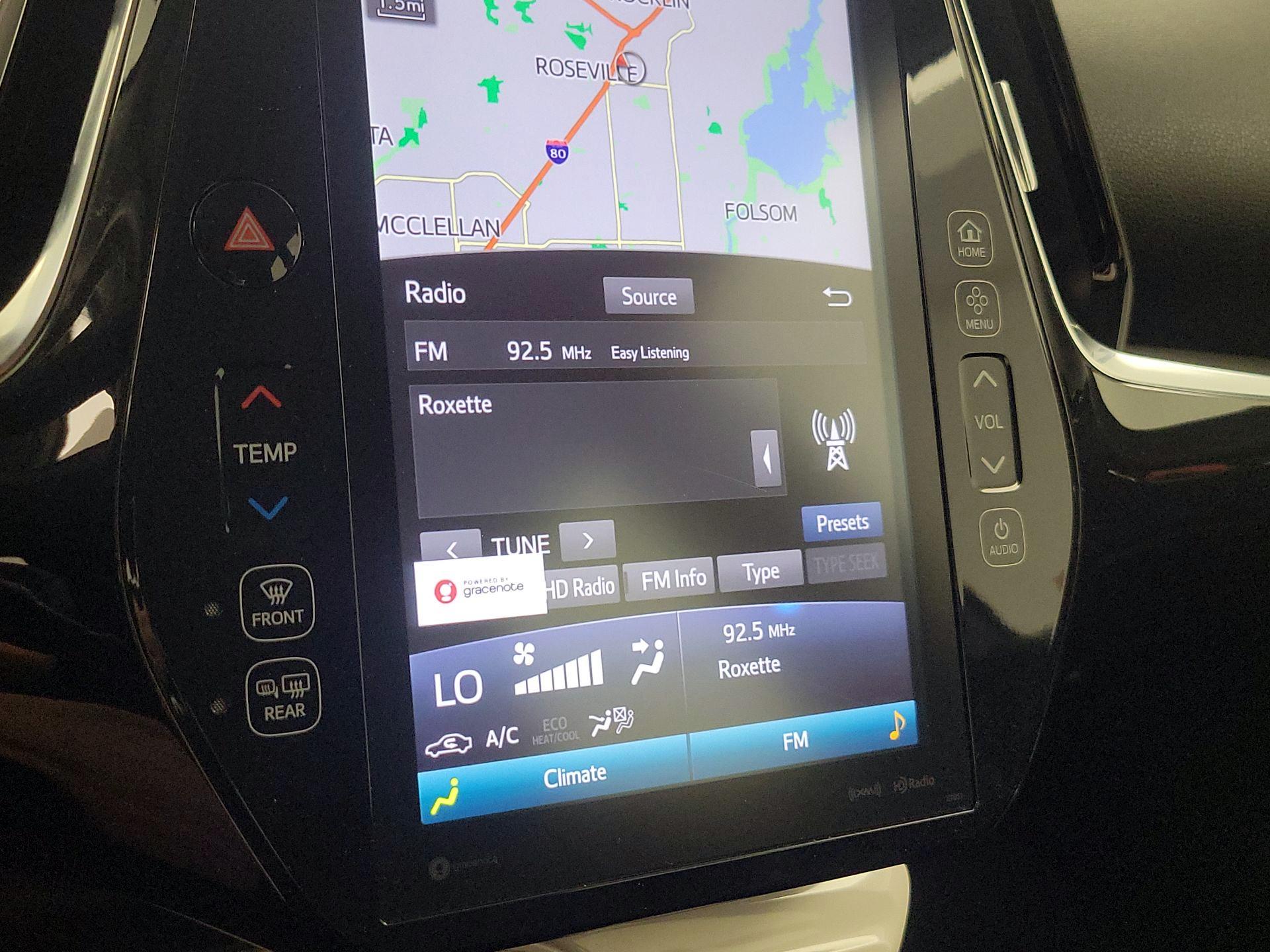 Thumbnail: 2018 Toyota Prius Prime - 16