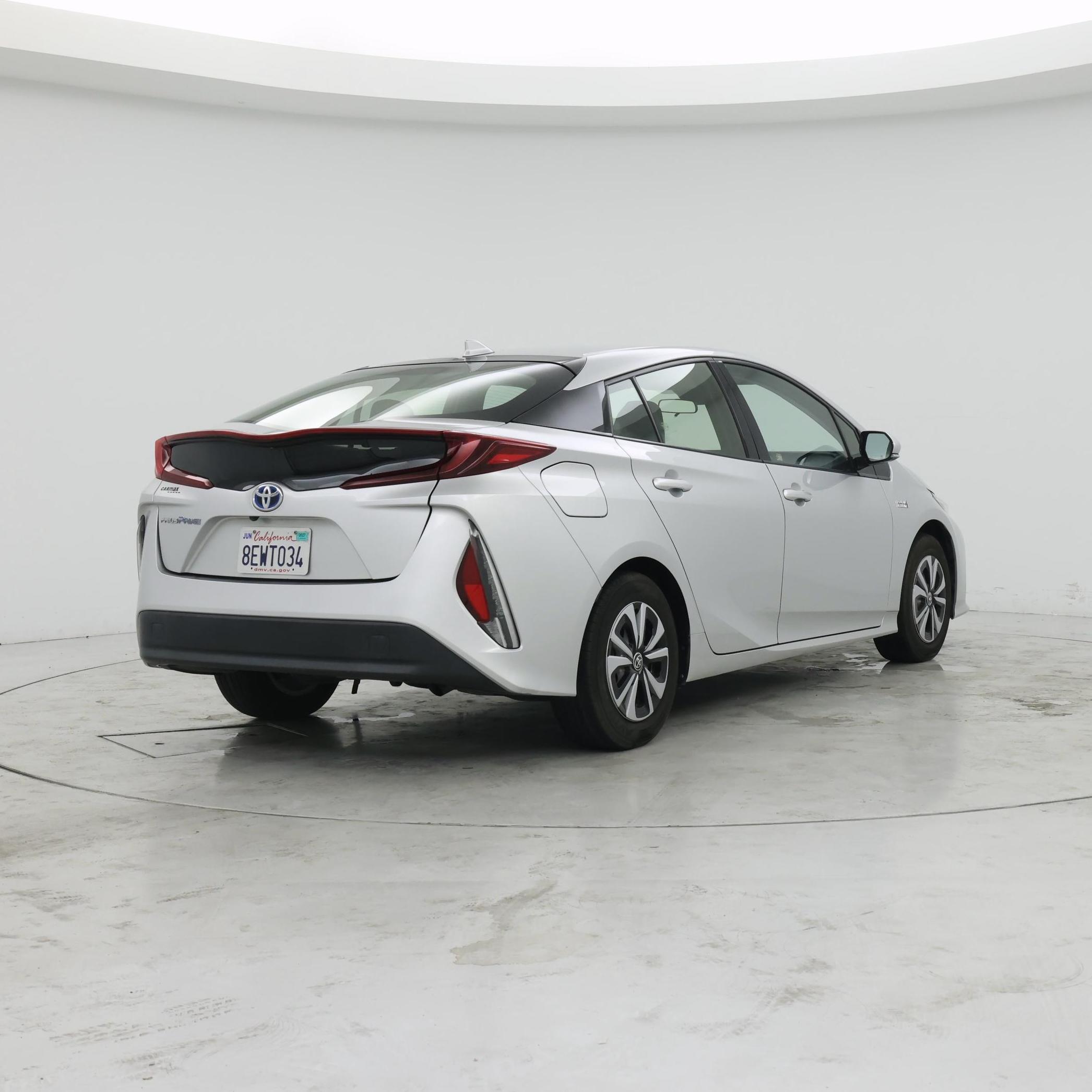 Thumbnail: 2018 Toyota Prius Prime - 8
