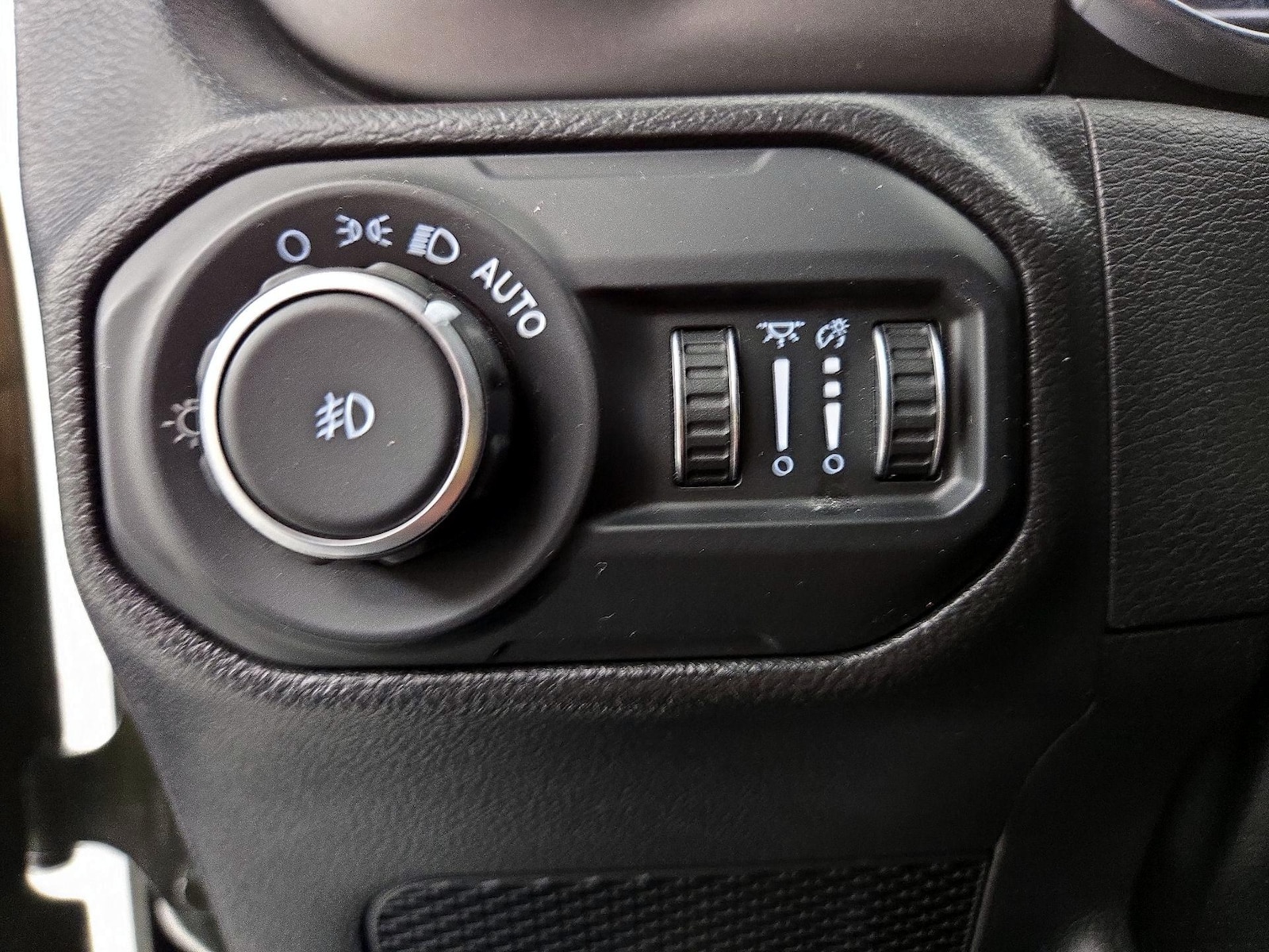 2021 Jeep Wrangler Unlimited Willys - Photo 14