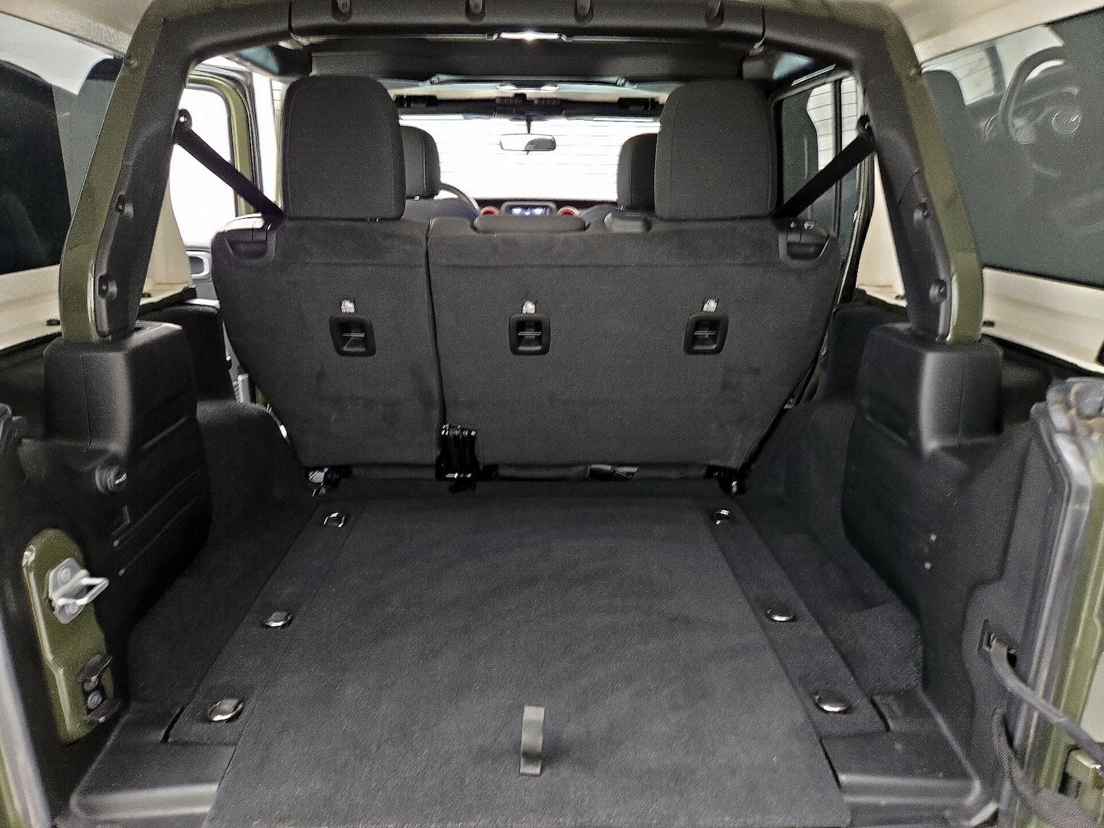2021 Jeep Wrangler Unlimited Willys - Photo 21
