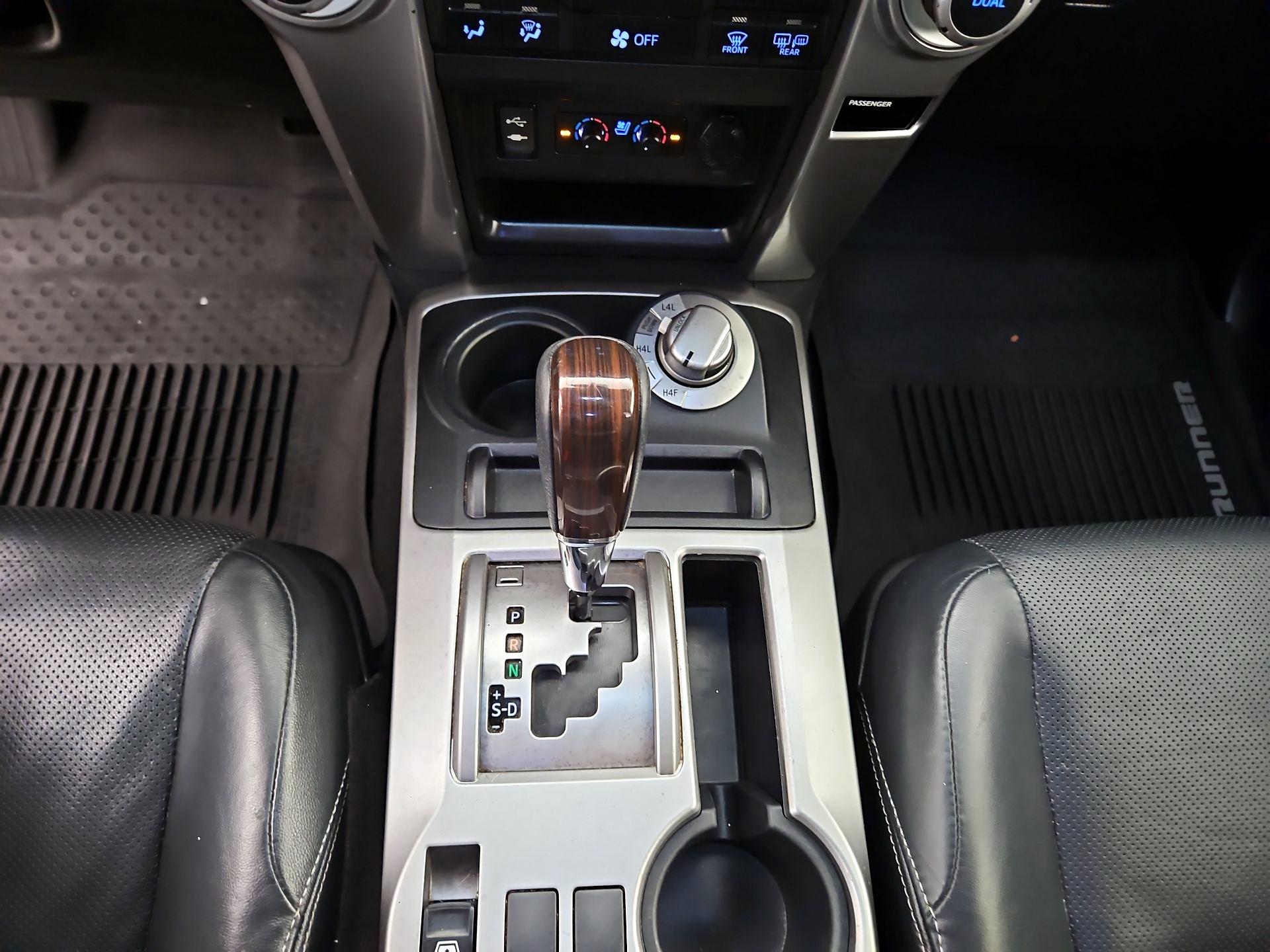Thumbnail: 2015 Toyota 4Runner - 18