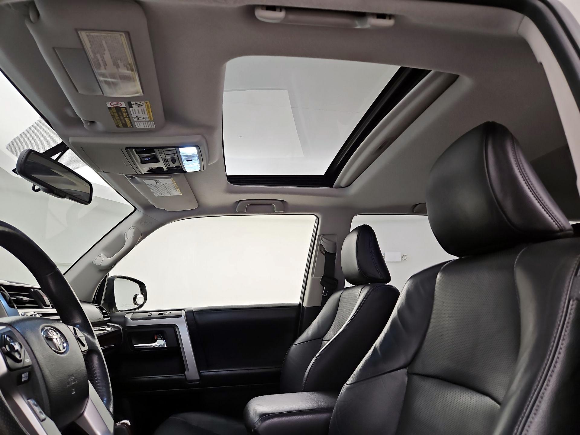 Thumbnail: 2015 Toyota 4Runner - 20