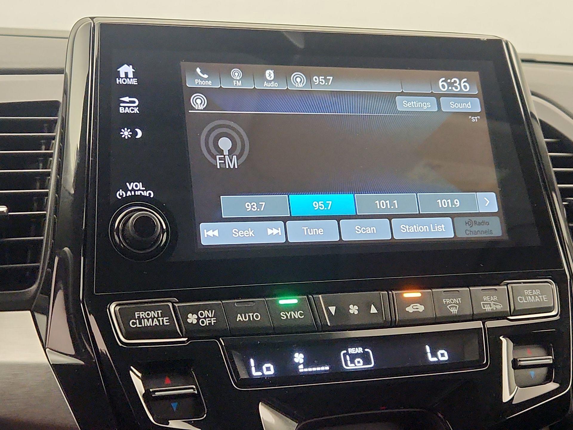 Thumbnail: 2019 Honda Odyssey - 15