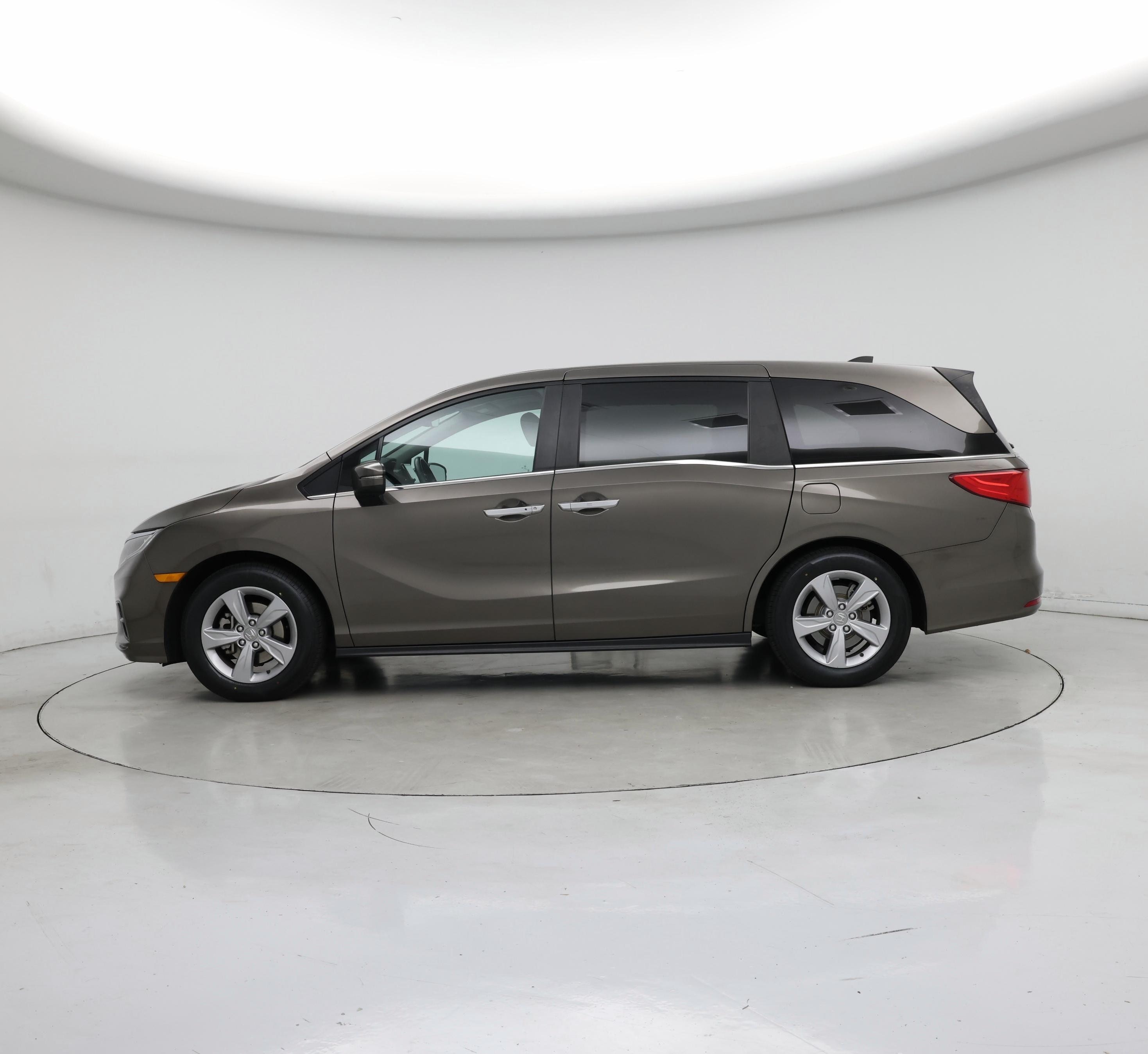 Thumbnail: 2019 Honda Odyssey - 3