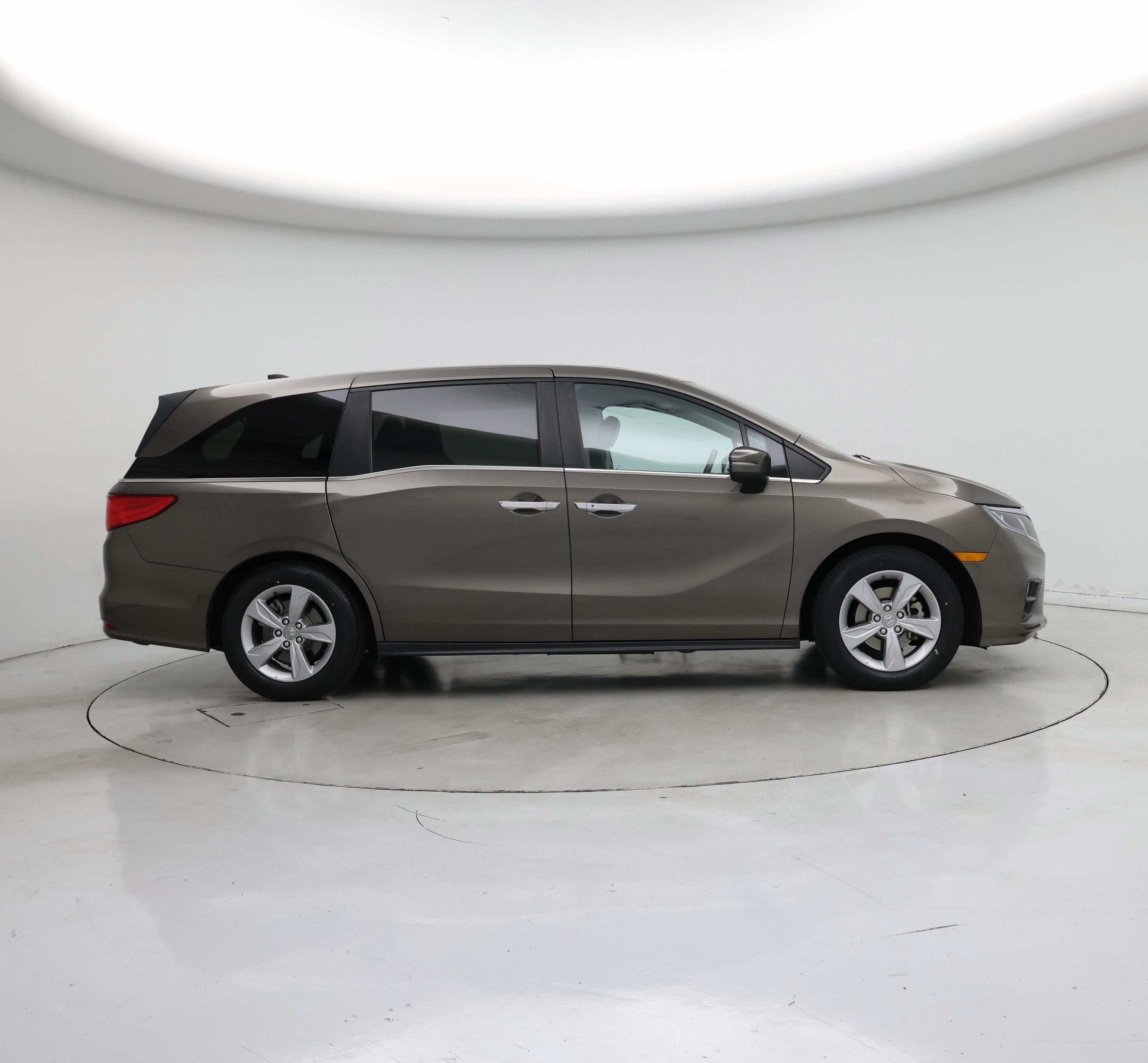 Thumbnail: 2019 Honda Odyssey - 7