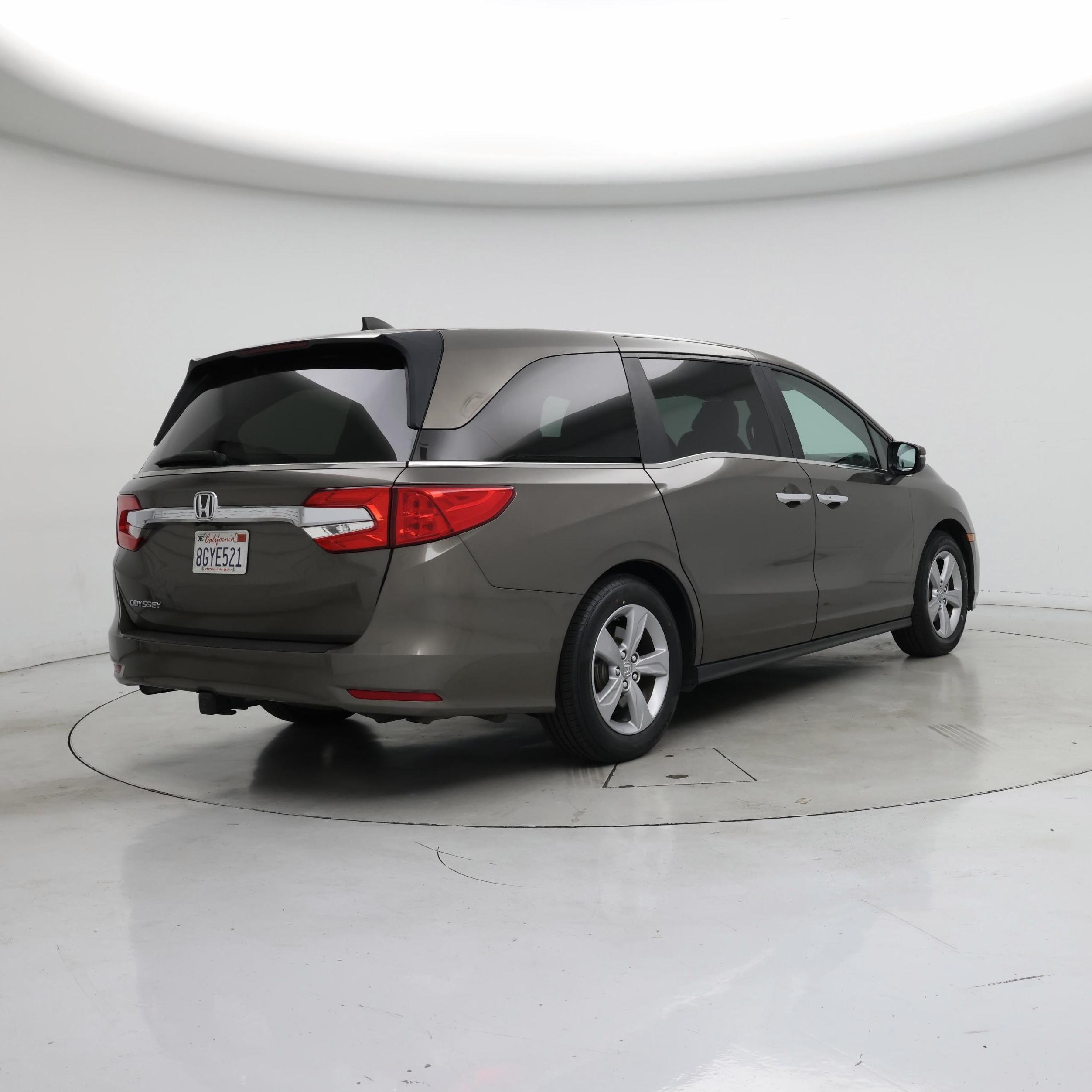 Thumbnail: 2019 Honda Odyssey - 8