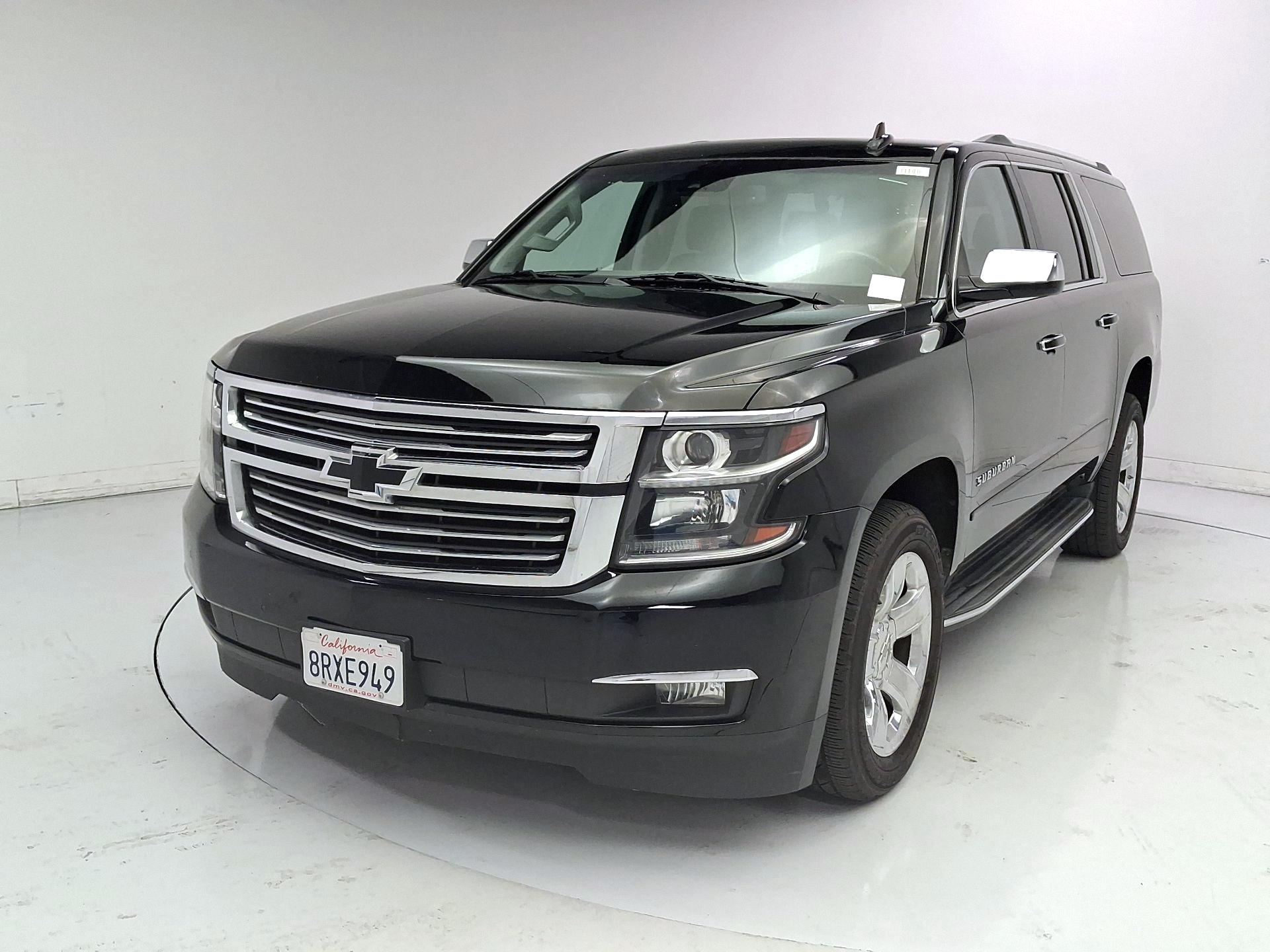 Thumbnail: 2020 Chevrolet Suburban - 3
