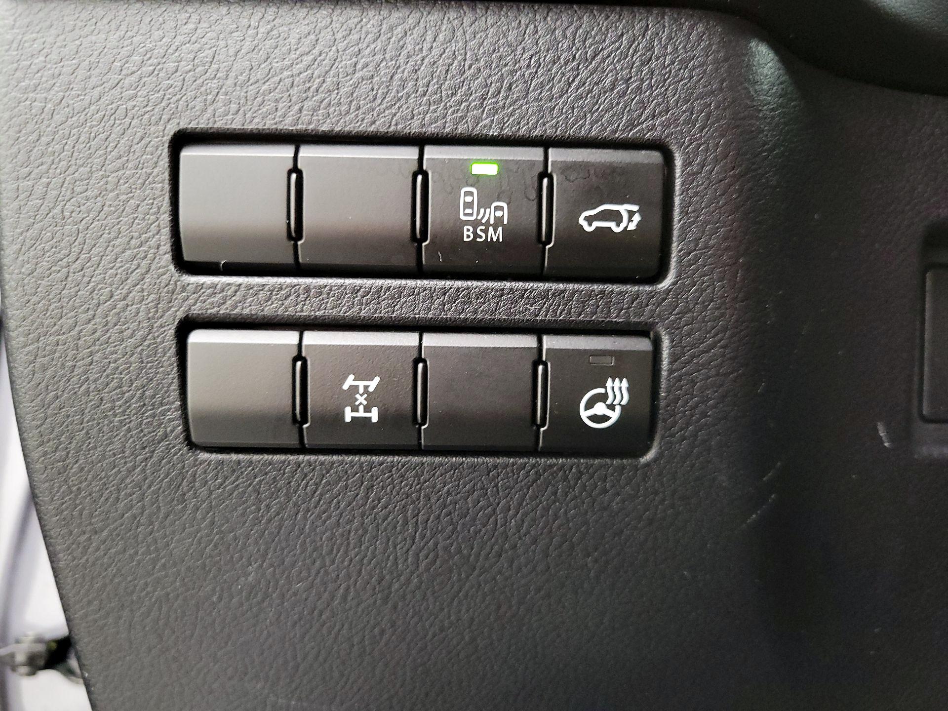 Thumbnail: 2016 Lexus NX - 13