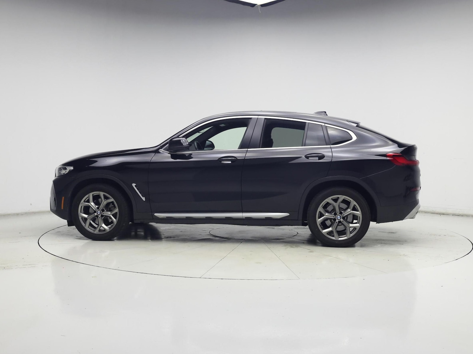 2022 BMW X4 30i - Photo 4