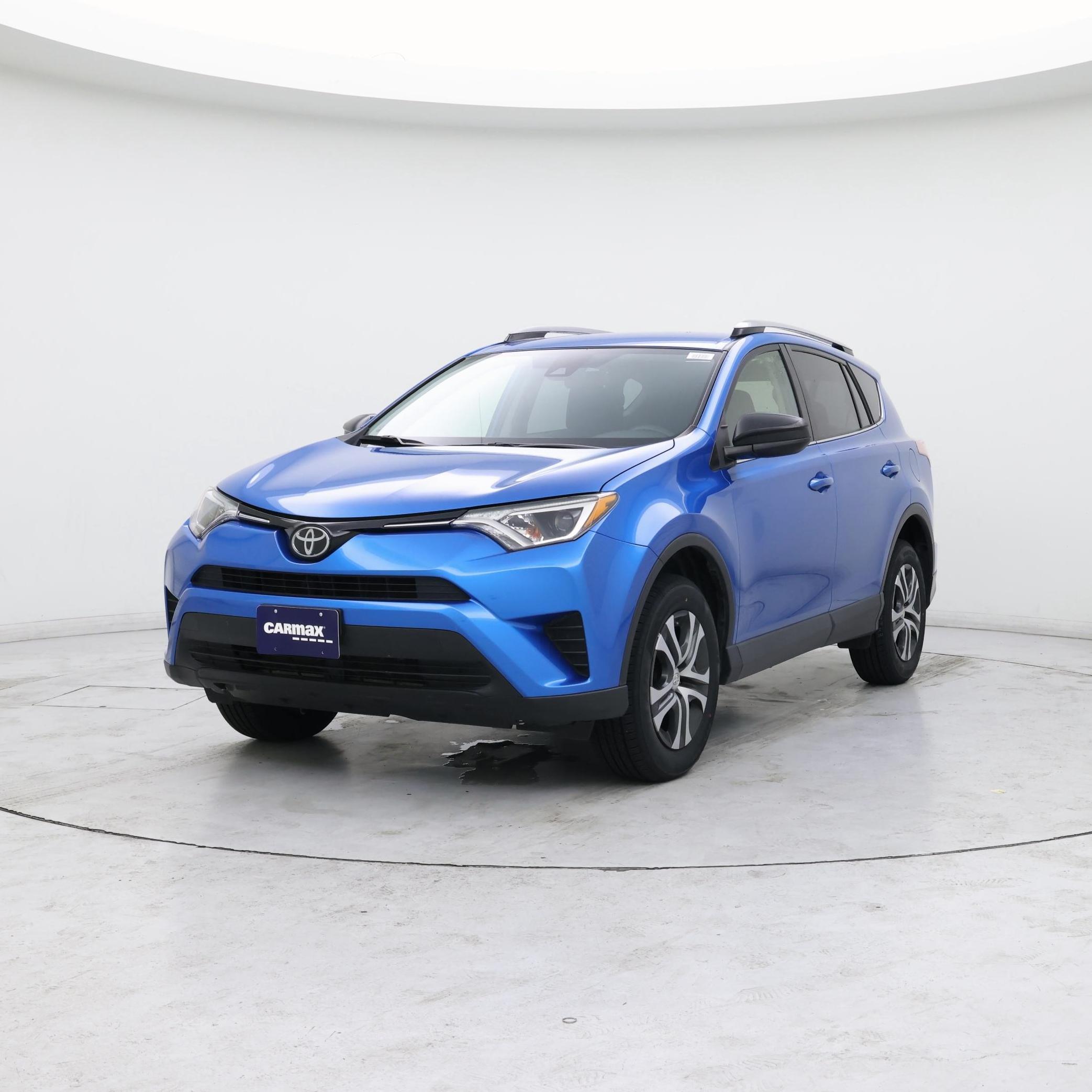 Thumbnail: 2018 Toyota RAV4 - 4