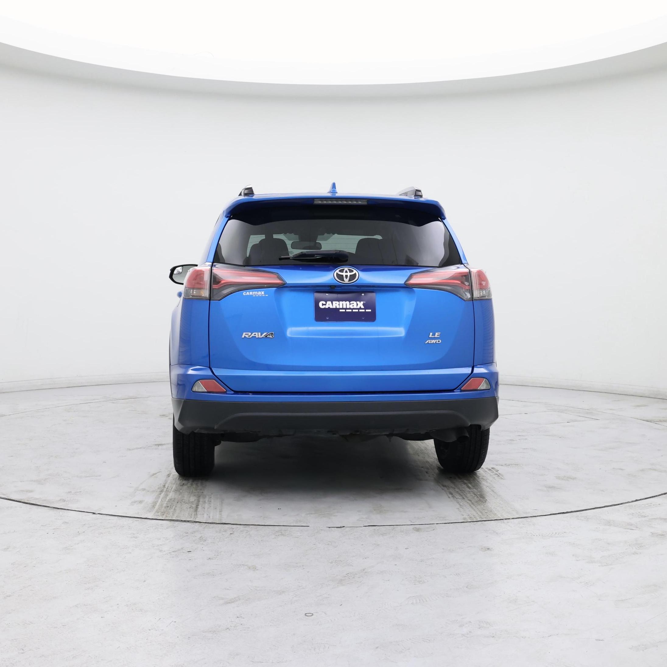 Thumbnail: 2018 Toyota RAV4 - 6
