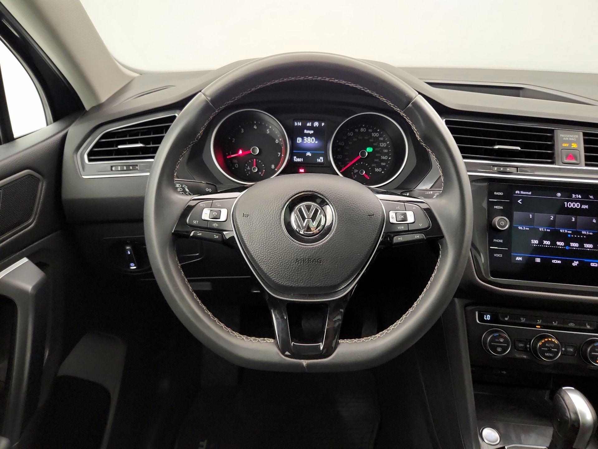 Thumbnail: 2021 Volkswagen Tiguan - 10