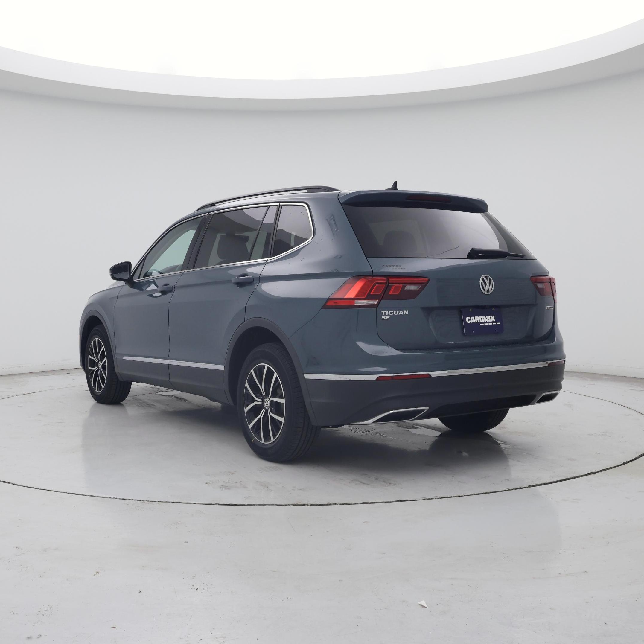 Thumbnail: 2021 Volkswagen Tiguan - 2