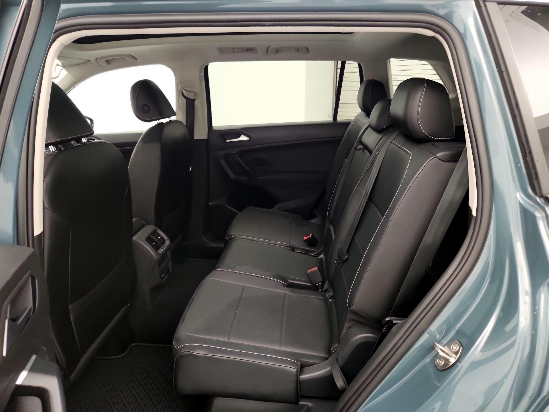 Thumbnail: 2021 Volkswagen Tiguan - 20