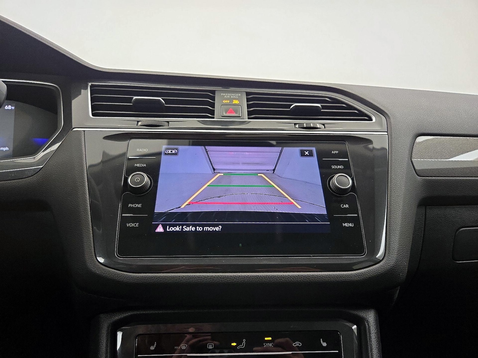 2024 Volkswagen Tiguan SE - Photo 15