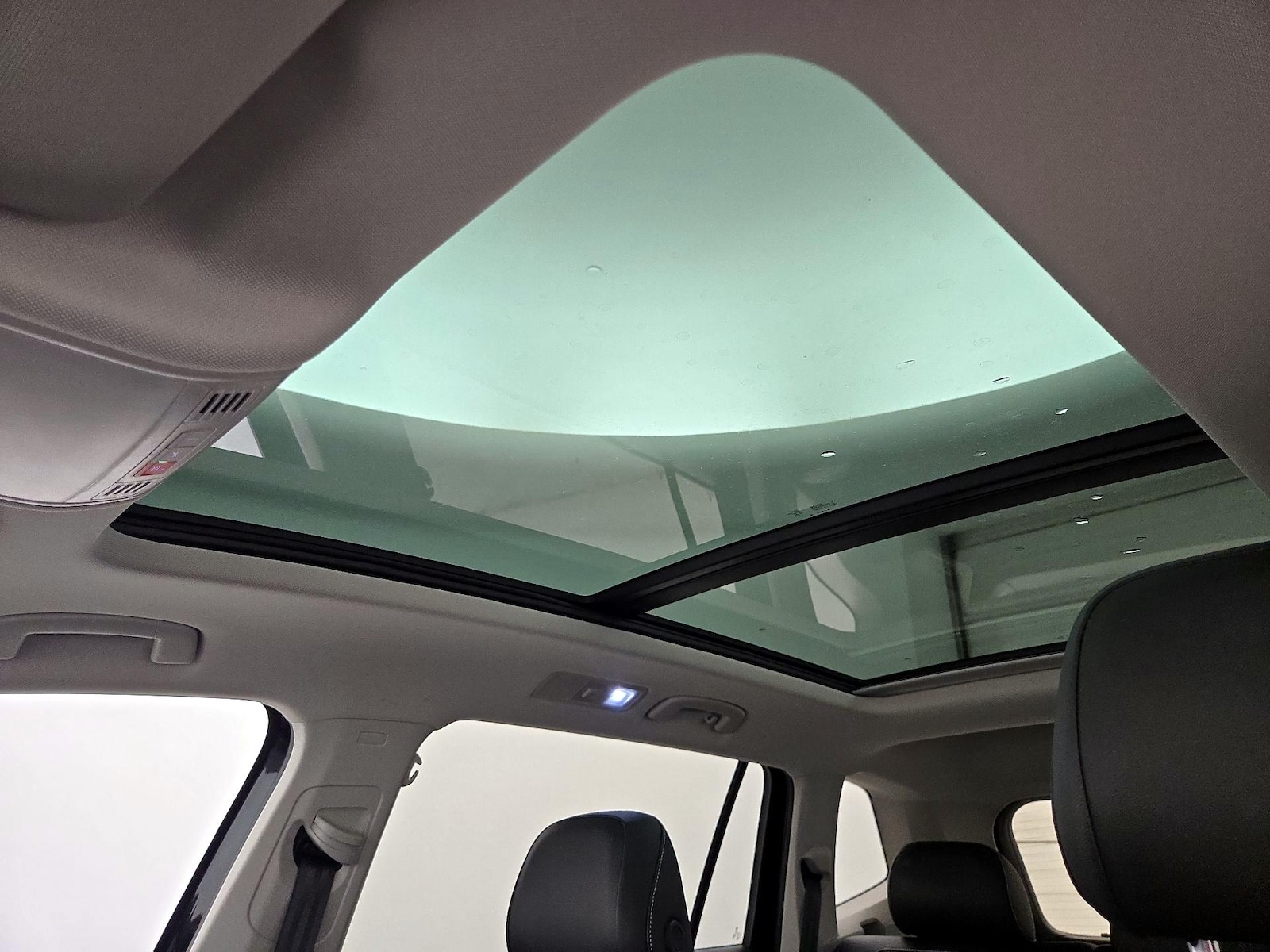 2024 Volkswagen Tiguan SE - Photo 20