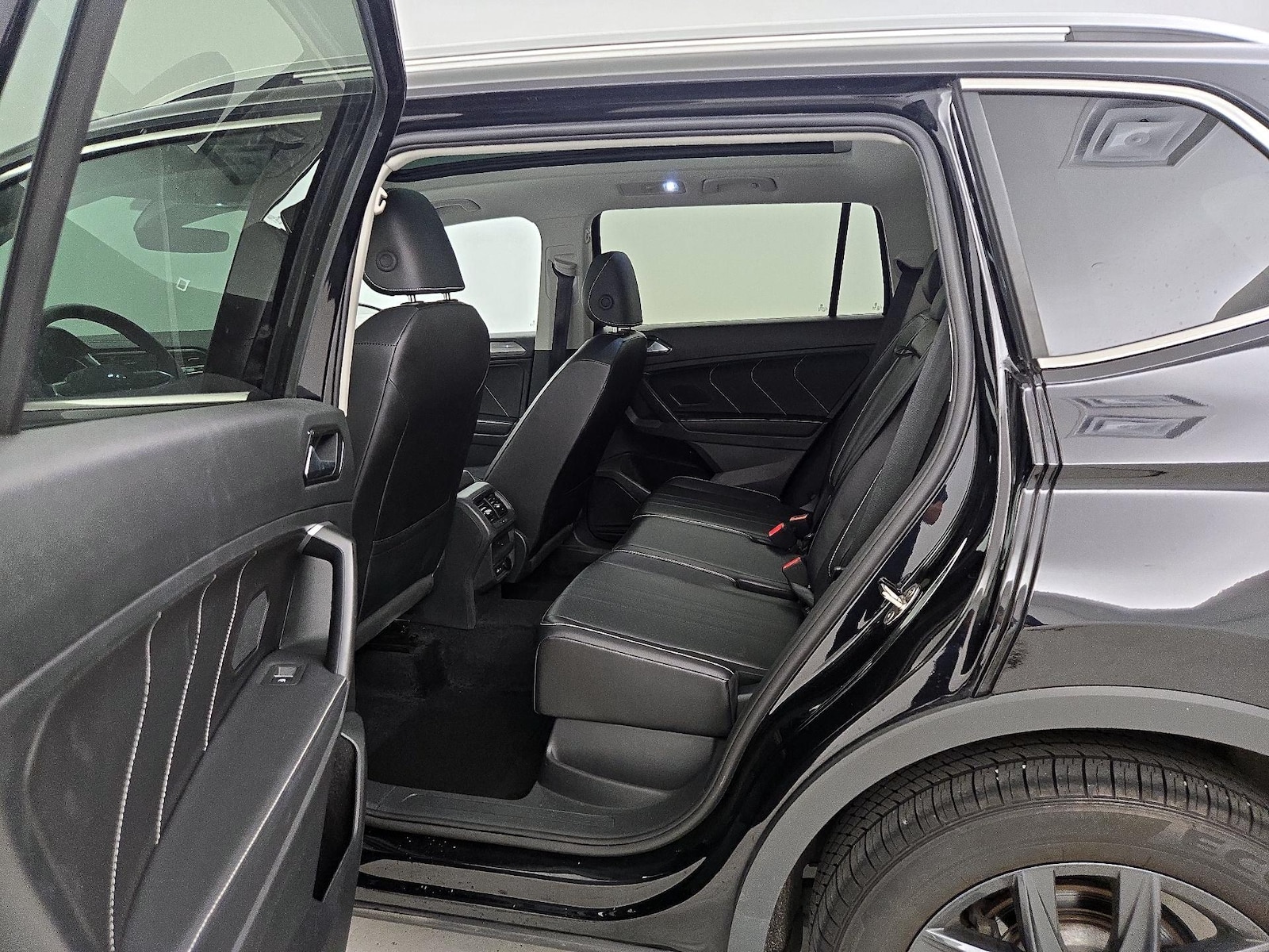 2024 Volkswagen Tiguan SE - Photo 21