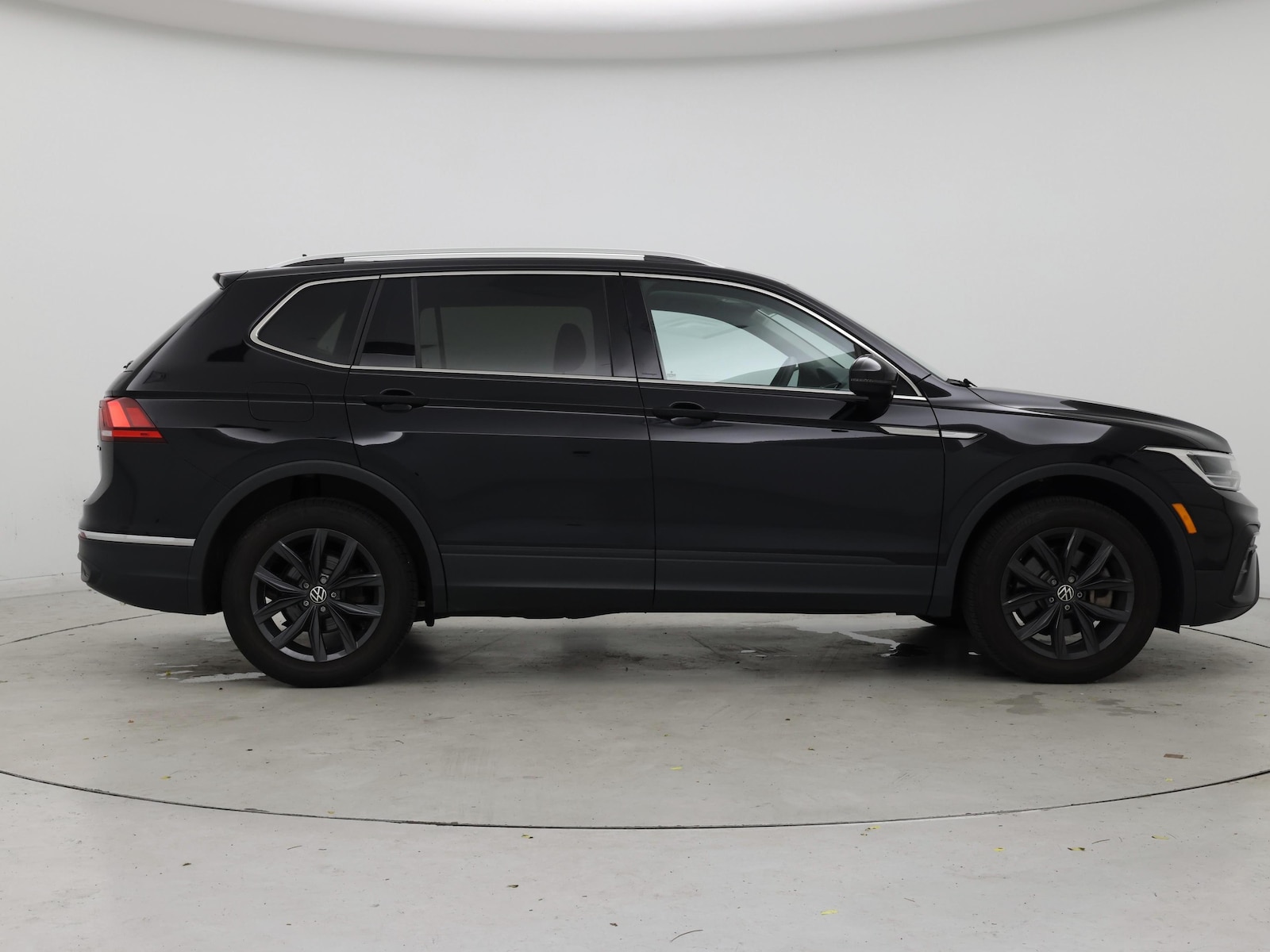 2024 Volkswagen Tiguan SE - Photo 8