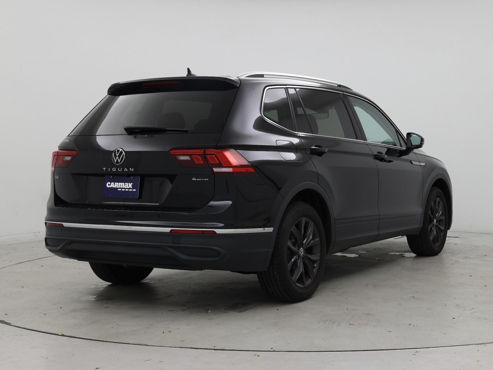 2024 Volkswagen Tiguan SE - Photo 9