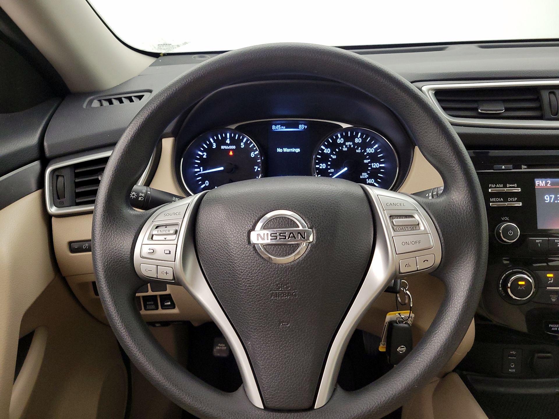 Thumbnail: 2016 Nissan Rogue - 10