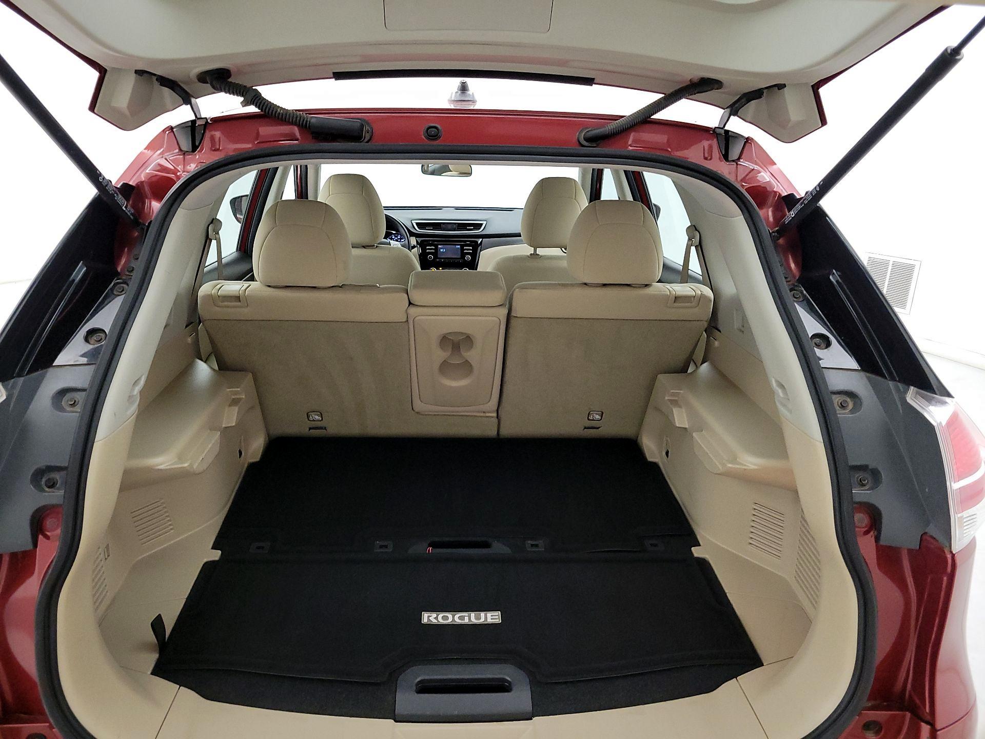 Thumbnail: 2016 Nissan Rogue - 20