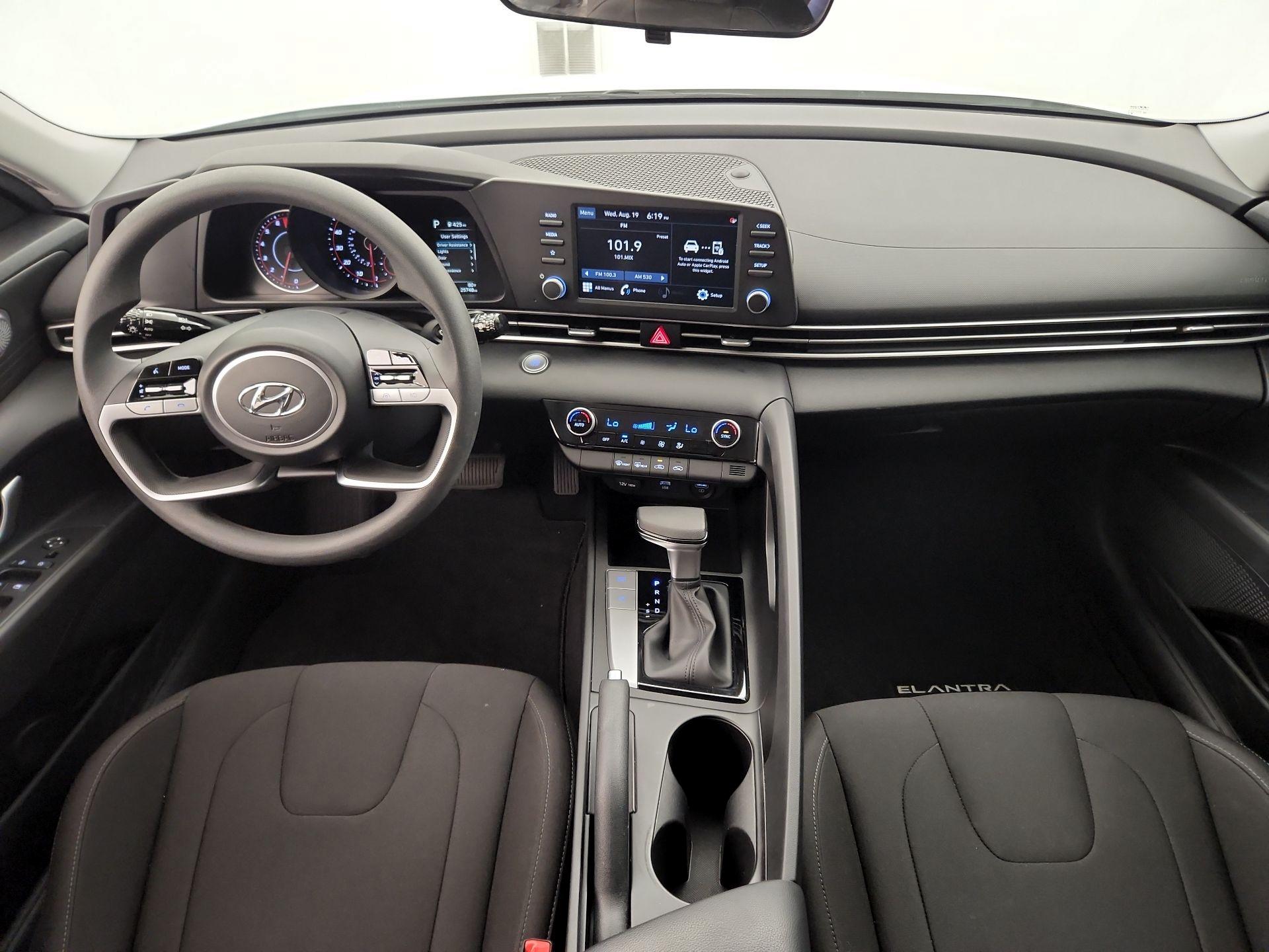 Thumbnail: 2023 Hyundai Elantra - 9