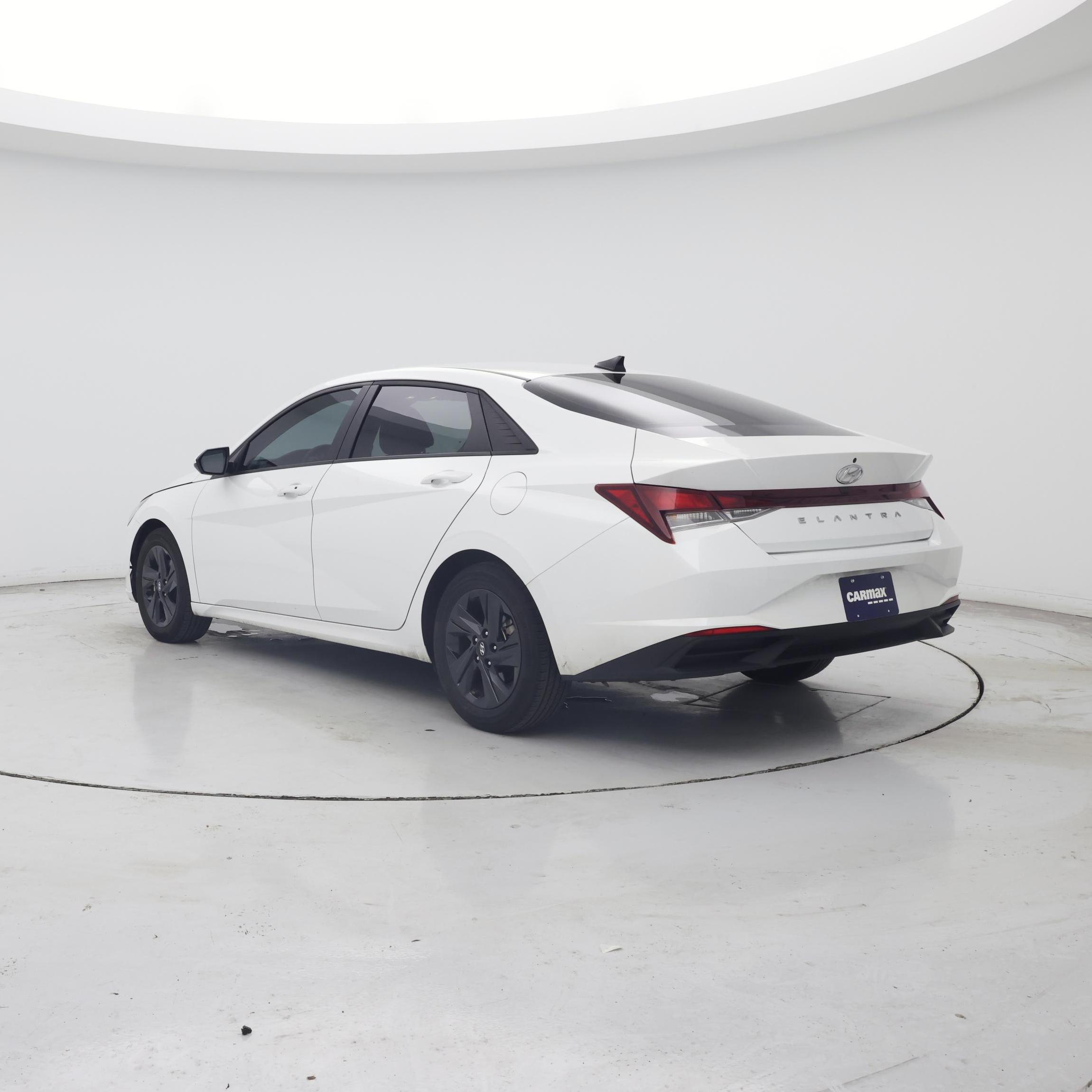 Thumbnail: 2023 Hyundai Elantra - 2