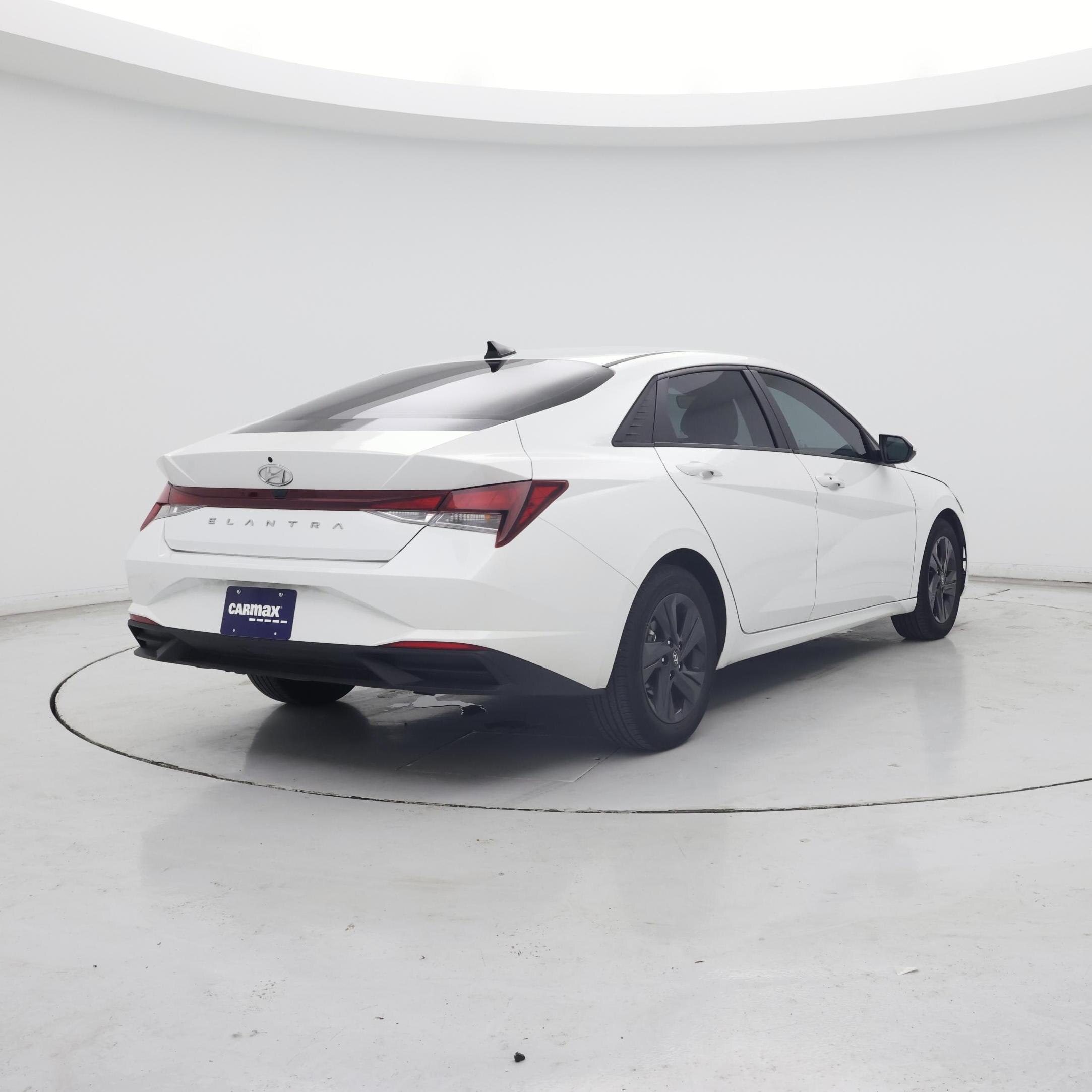 Thumbnail: 2023 Hyundai Elantra - 8