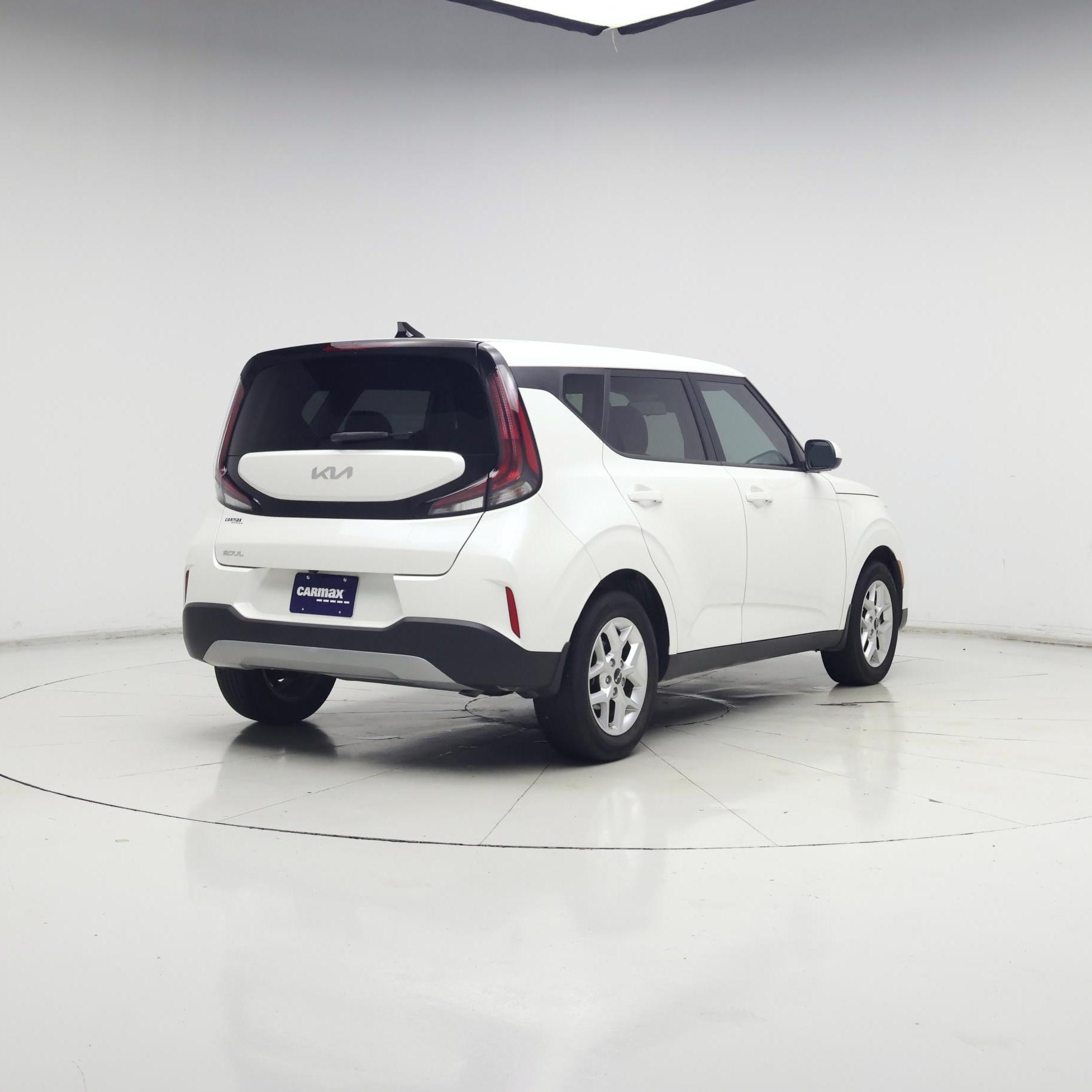 Thumbnail: 2023 Kia Soul - 8