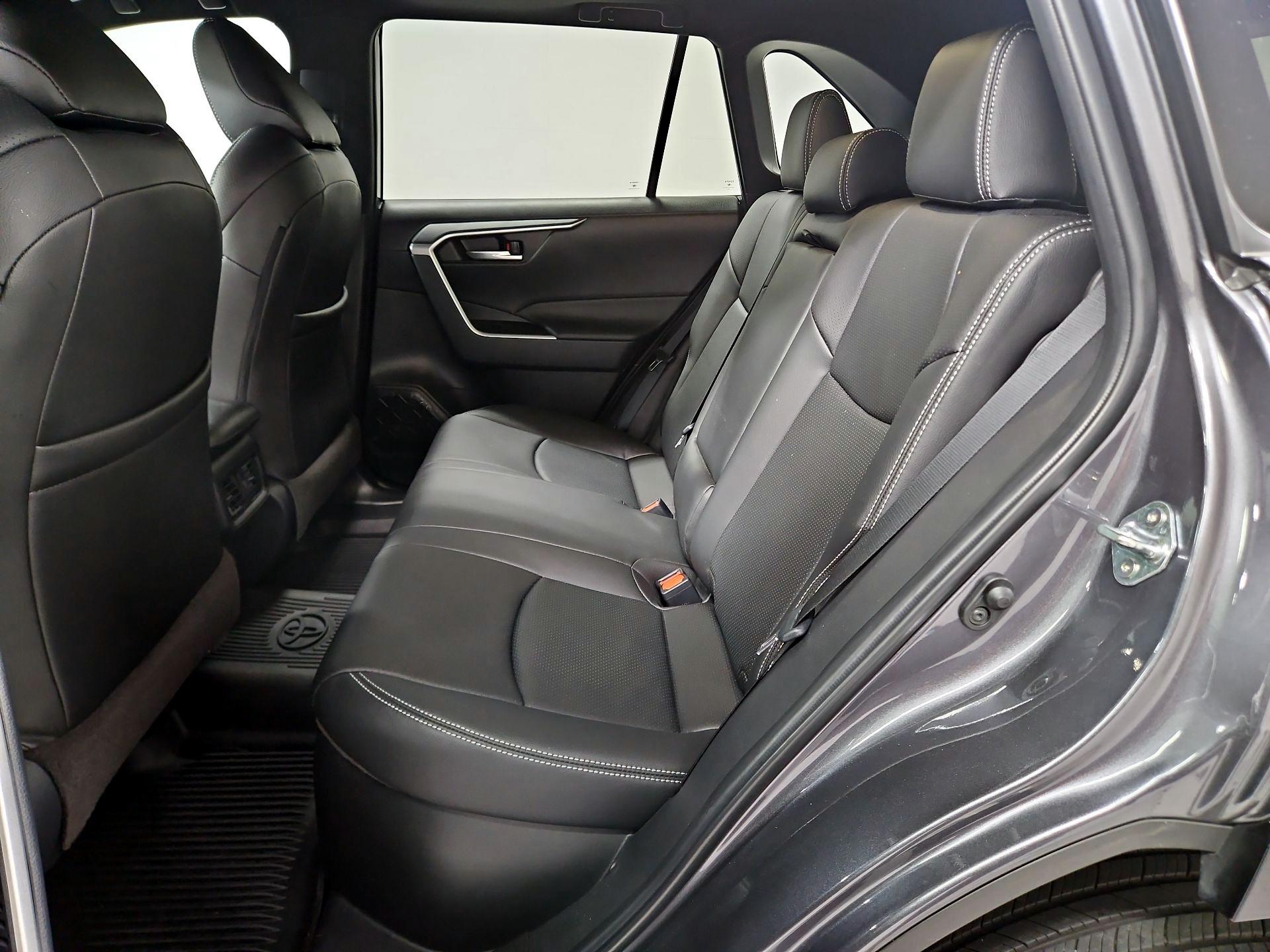 Thumbnail: 2025 Toyota RAV4 - 20