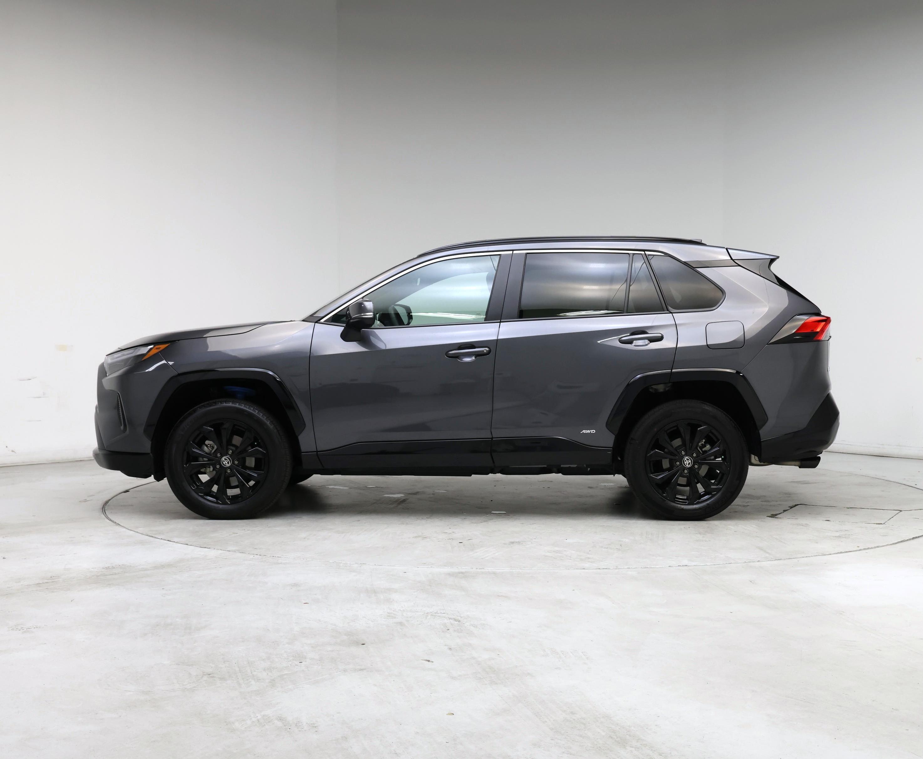 Thumbnail: 2025 Toyota RAV4 - 3
