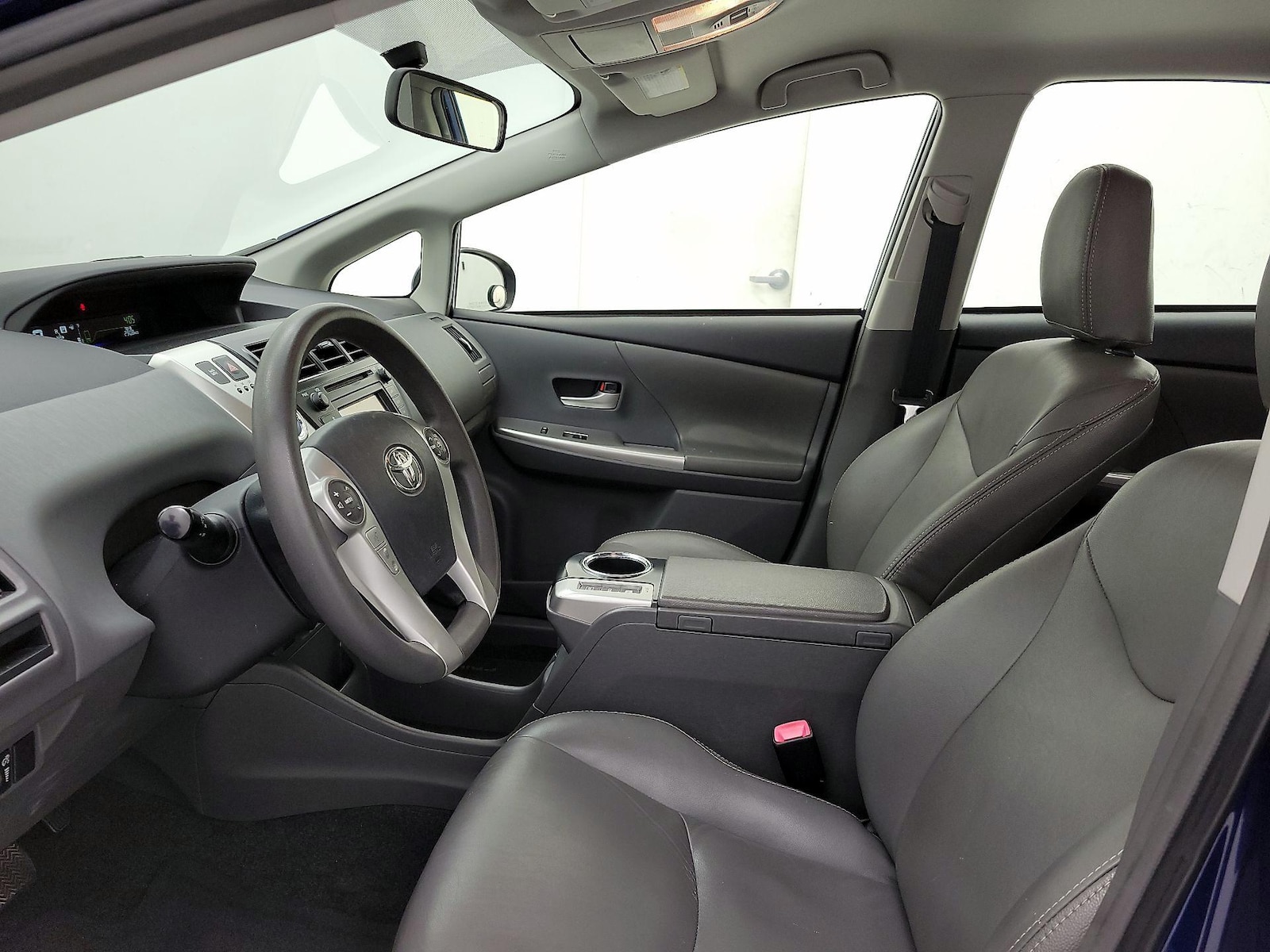 Side Airbags & Leatherette Seats