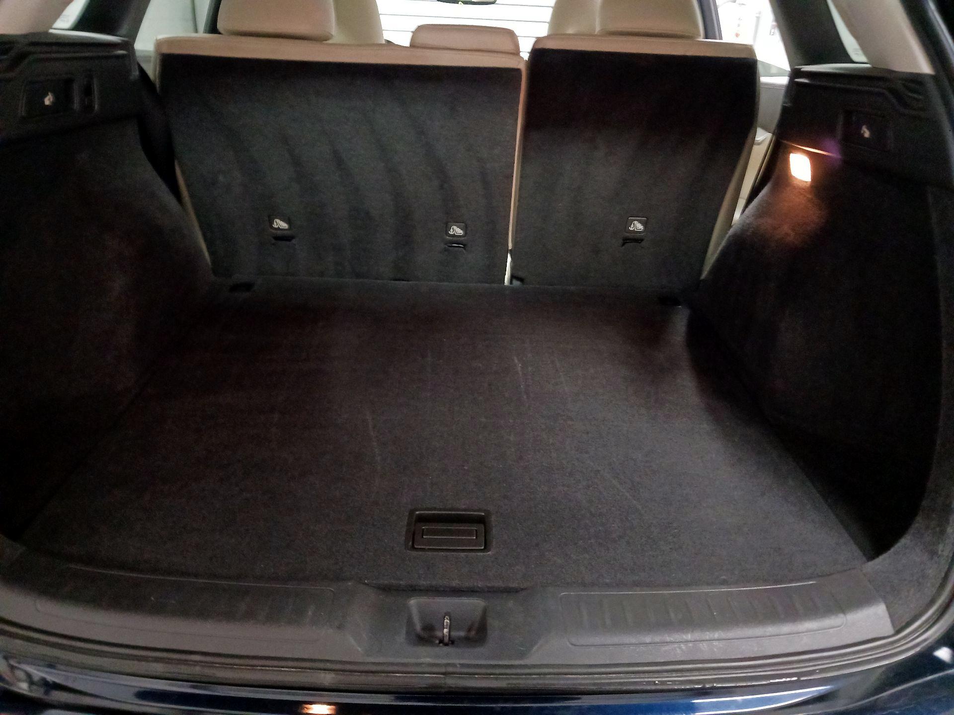 Thumbnail: 2019 INFINITI QX50 - 14