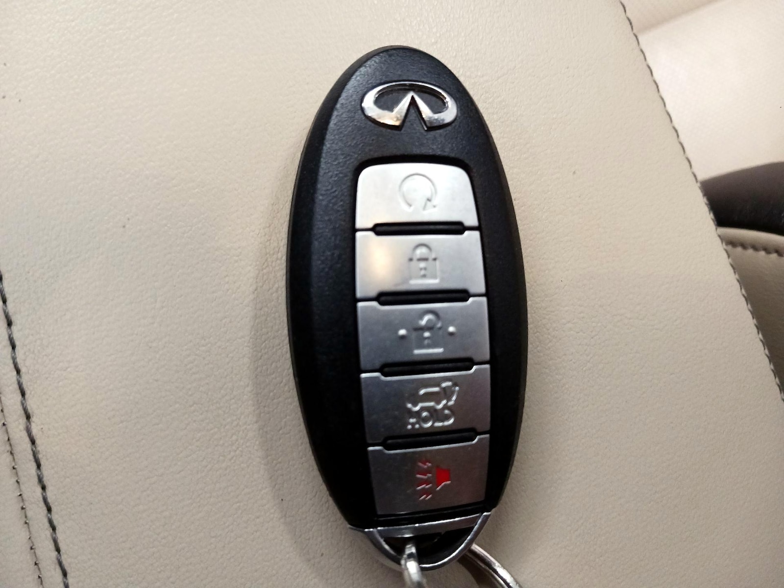 2019 INFINITI QX50 Essential - Photo 17