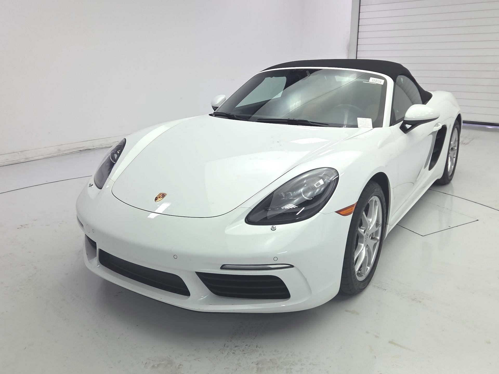 Thumbnail: 2023 Porsche 718 Boxster - 3