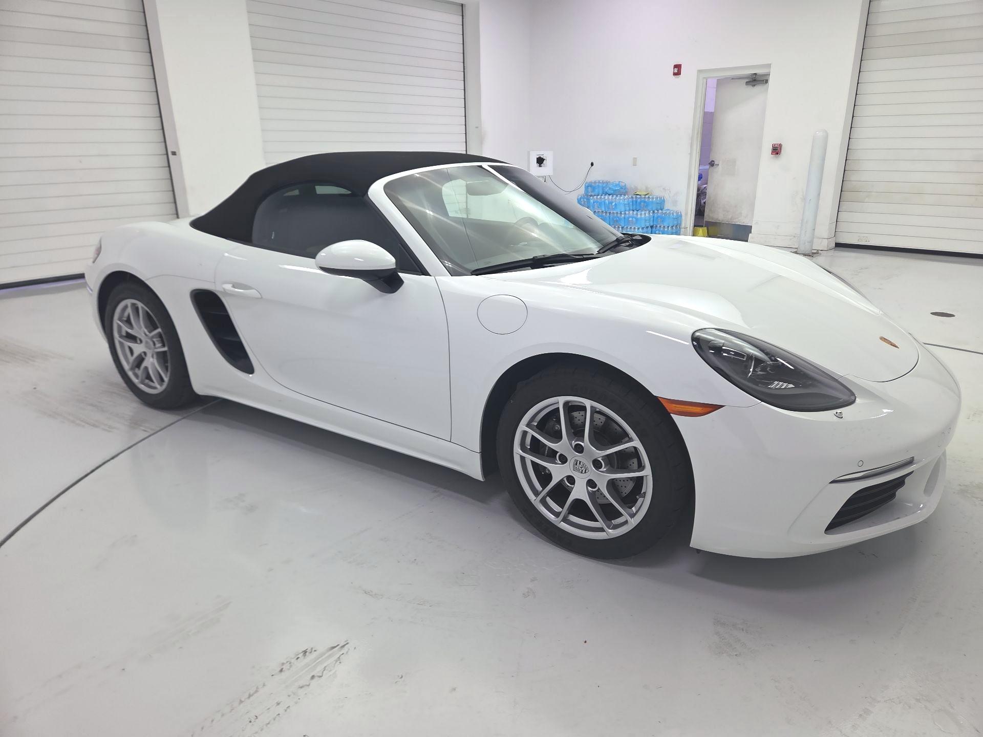 Thumbnail: 2023 Porsche 718 Boxster - 4