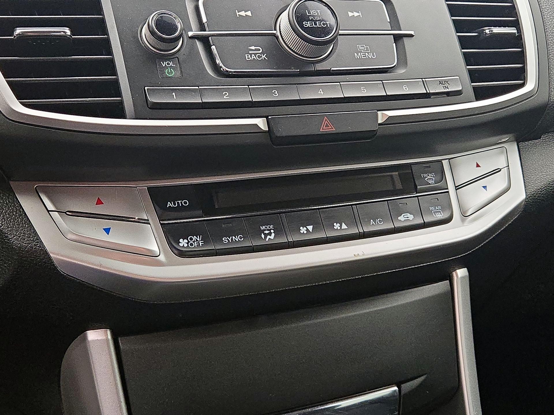 Thumbnail: 2015 Honda Accord - 16