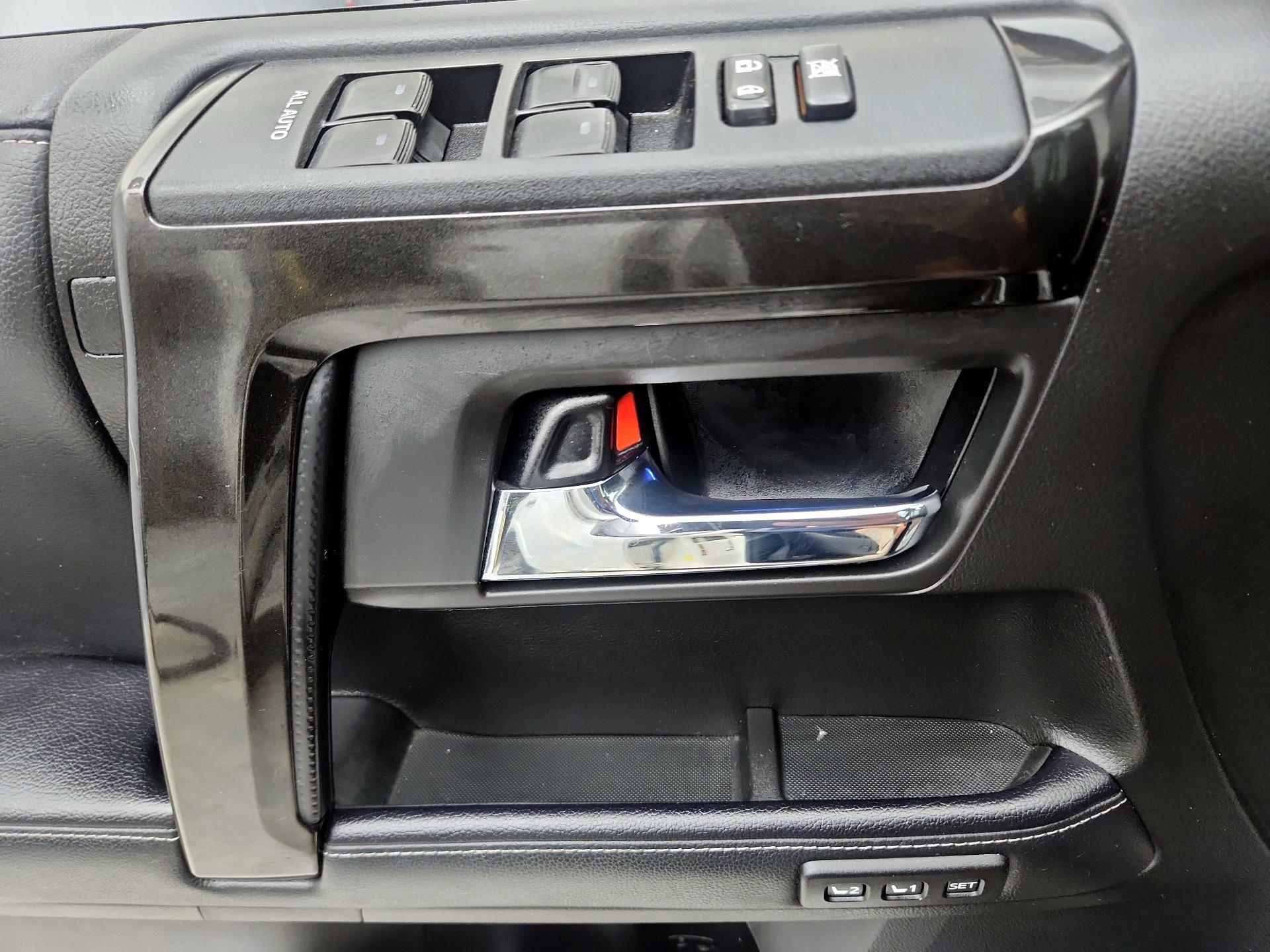 Thumbnail: 2020 Toyota 4Runner - 12
