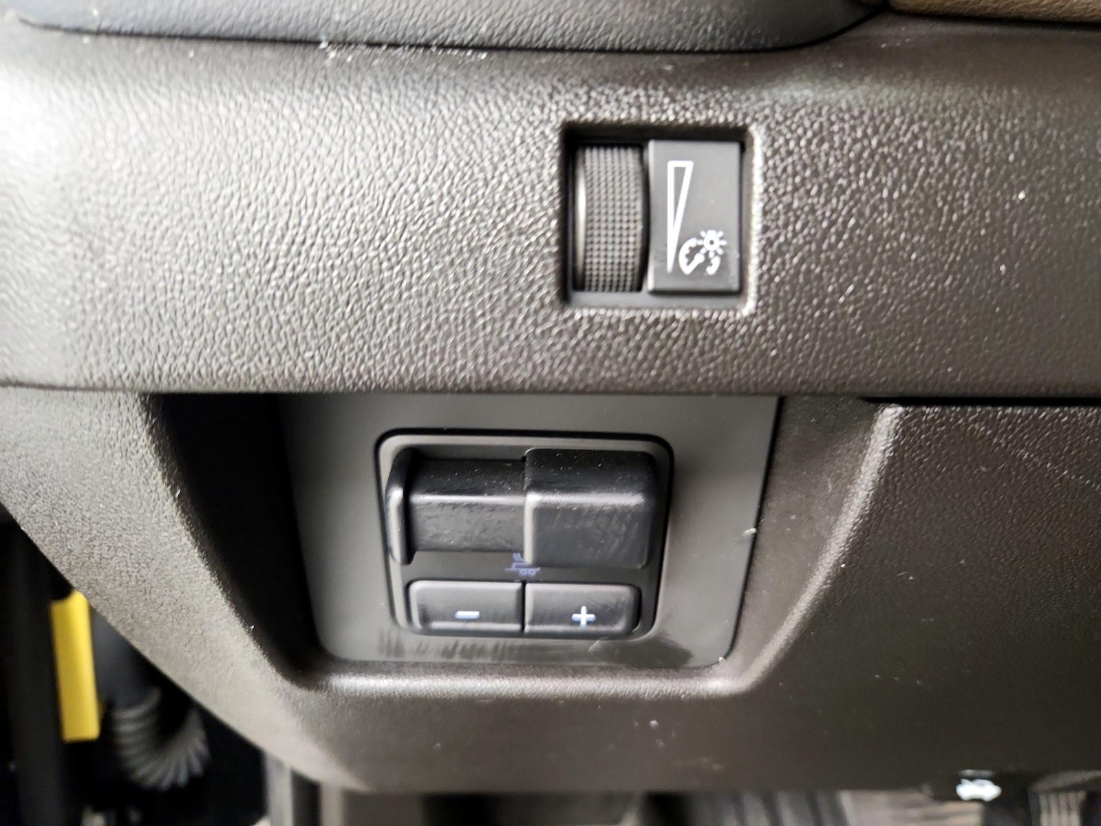 2023 GMC Canyon Denali - Photo 14