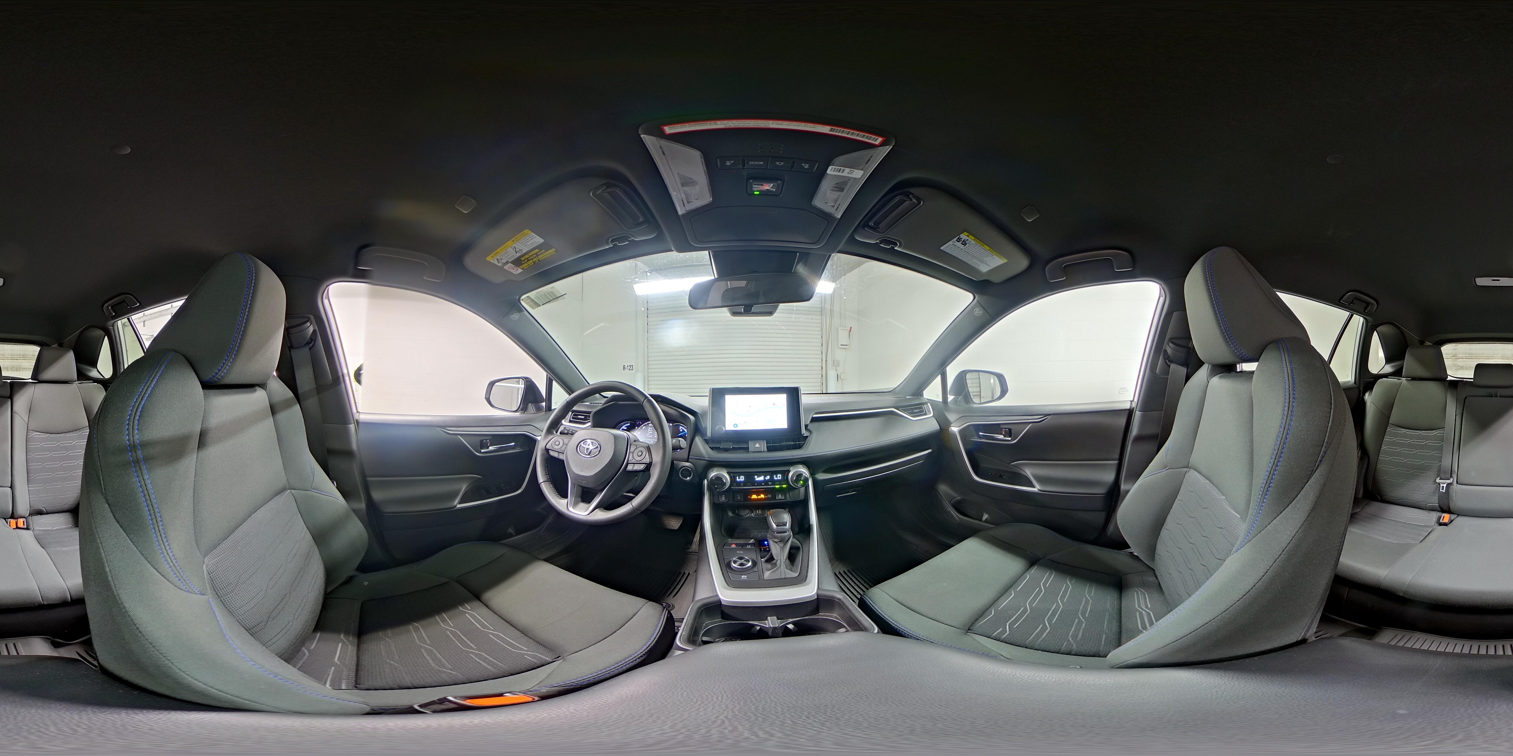 2024 Toyota RAV4 SE - Photo 26