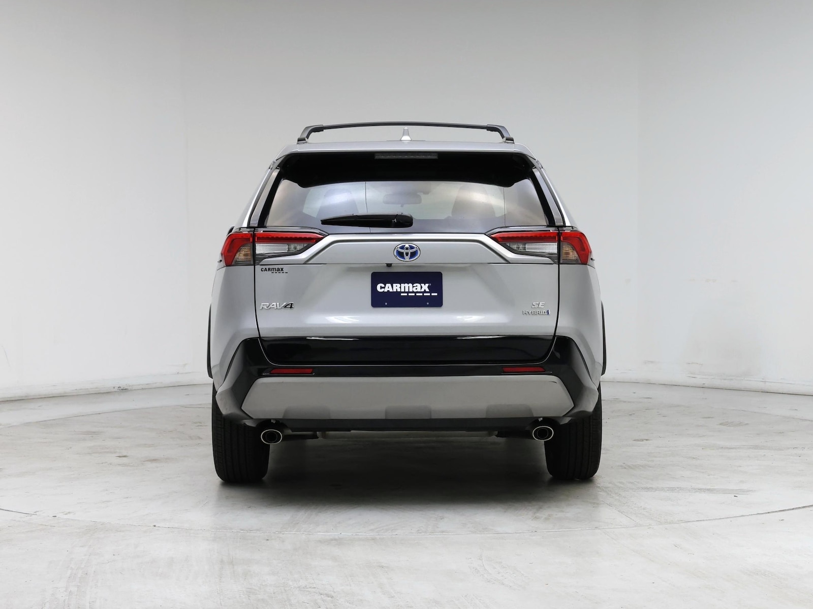 2024 Toyota RAV4 SE - Photo 7