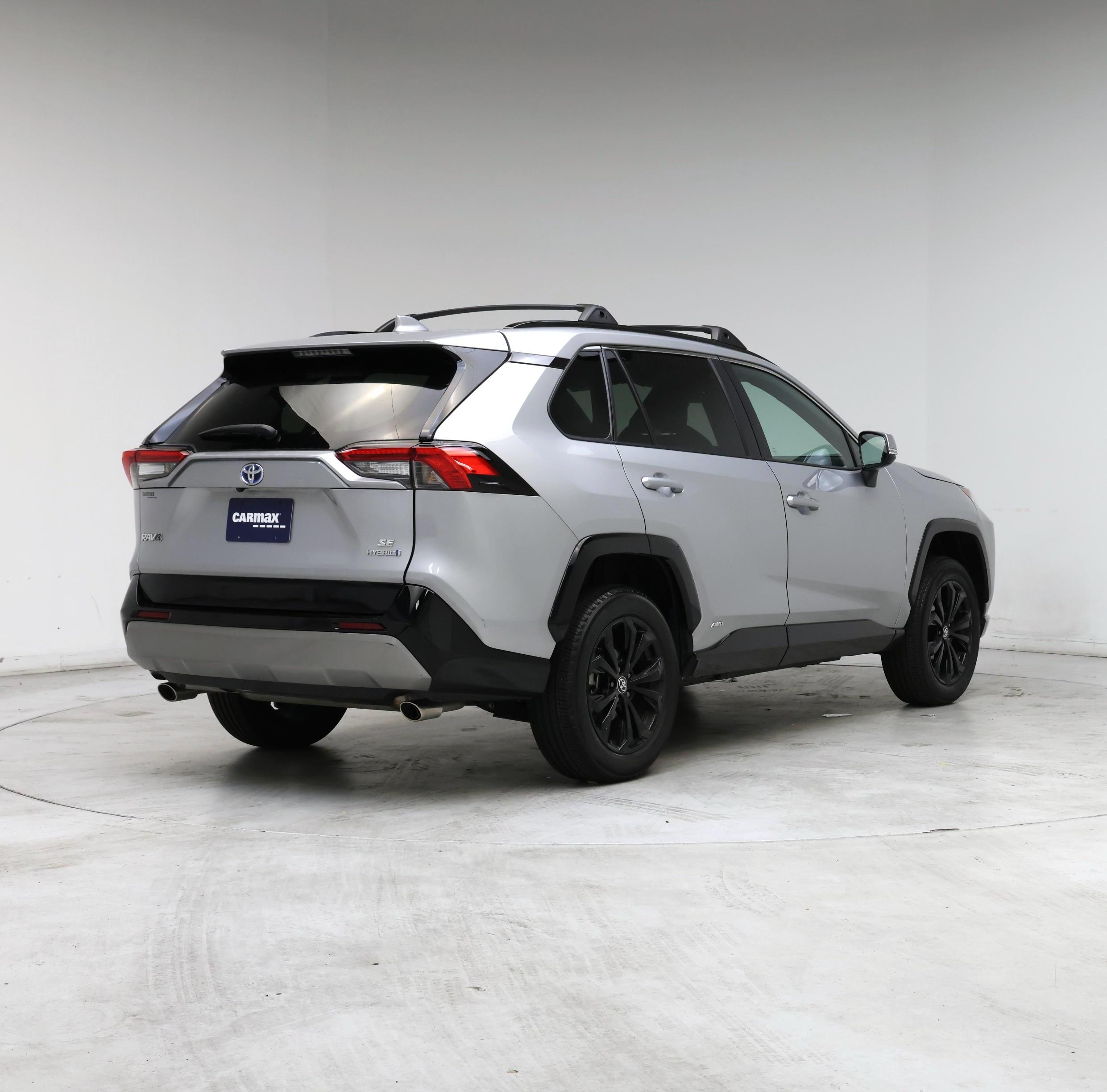Thumbnail: 2024 Toyota RAV4 - 8