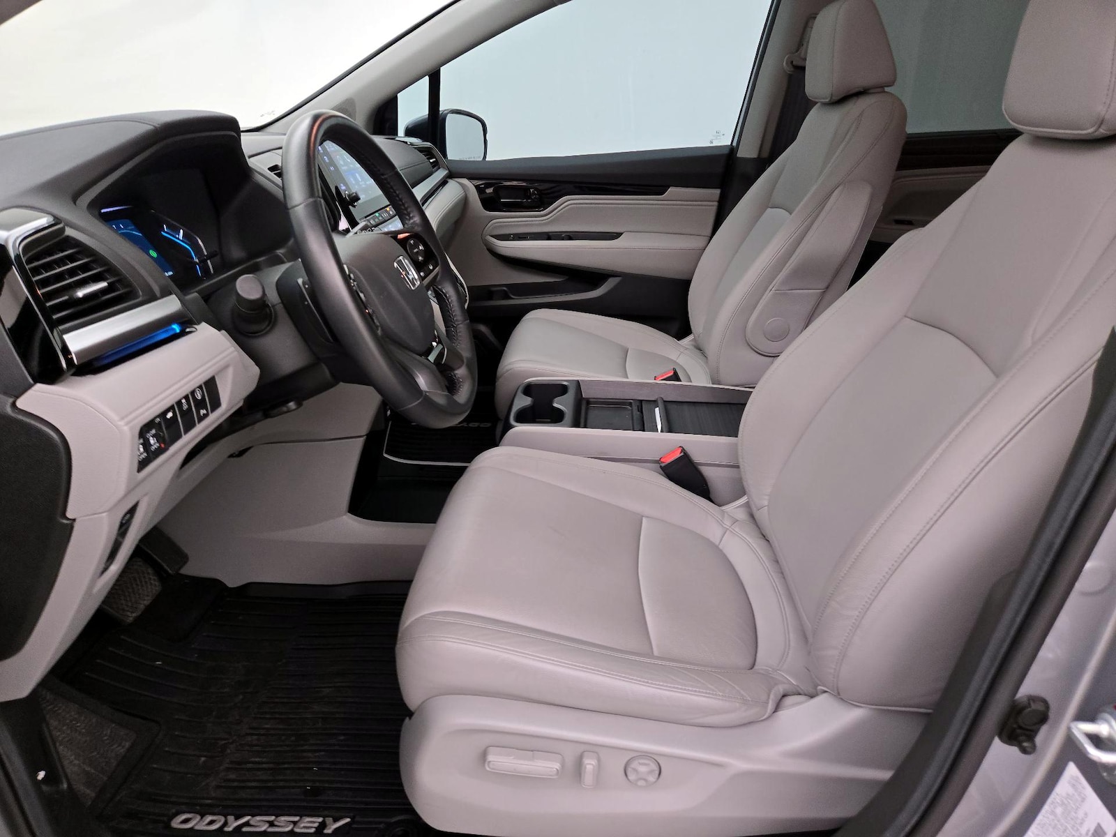 2024 Honda Odyssey Touring - Photo 12