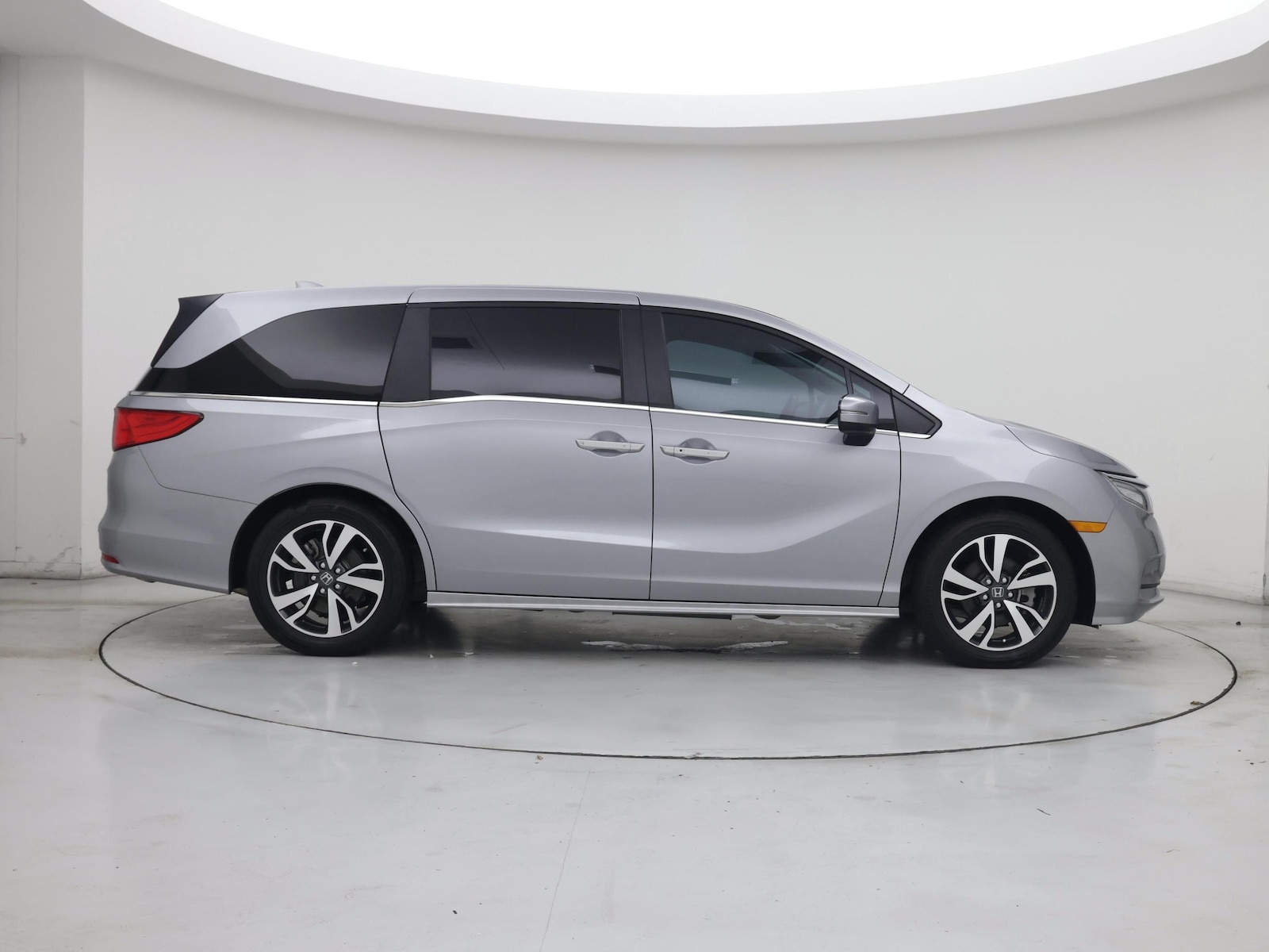 2024 Honda Odyssey Touring - Photo 8