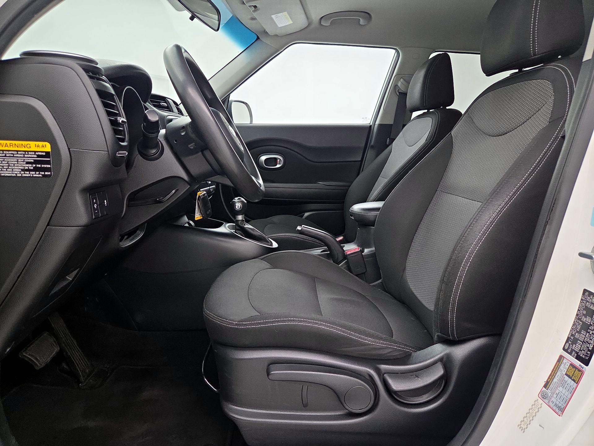 Thumbnail: 2017 Kia Soul - 11