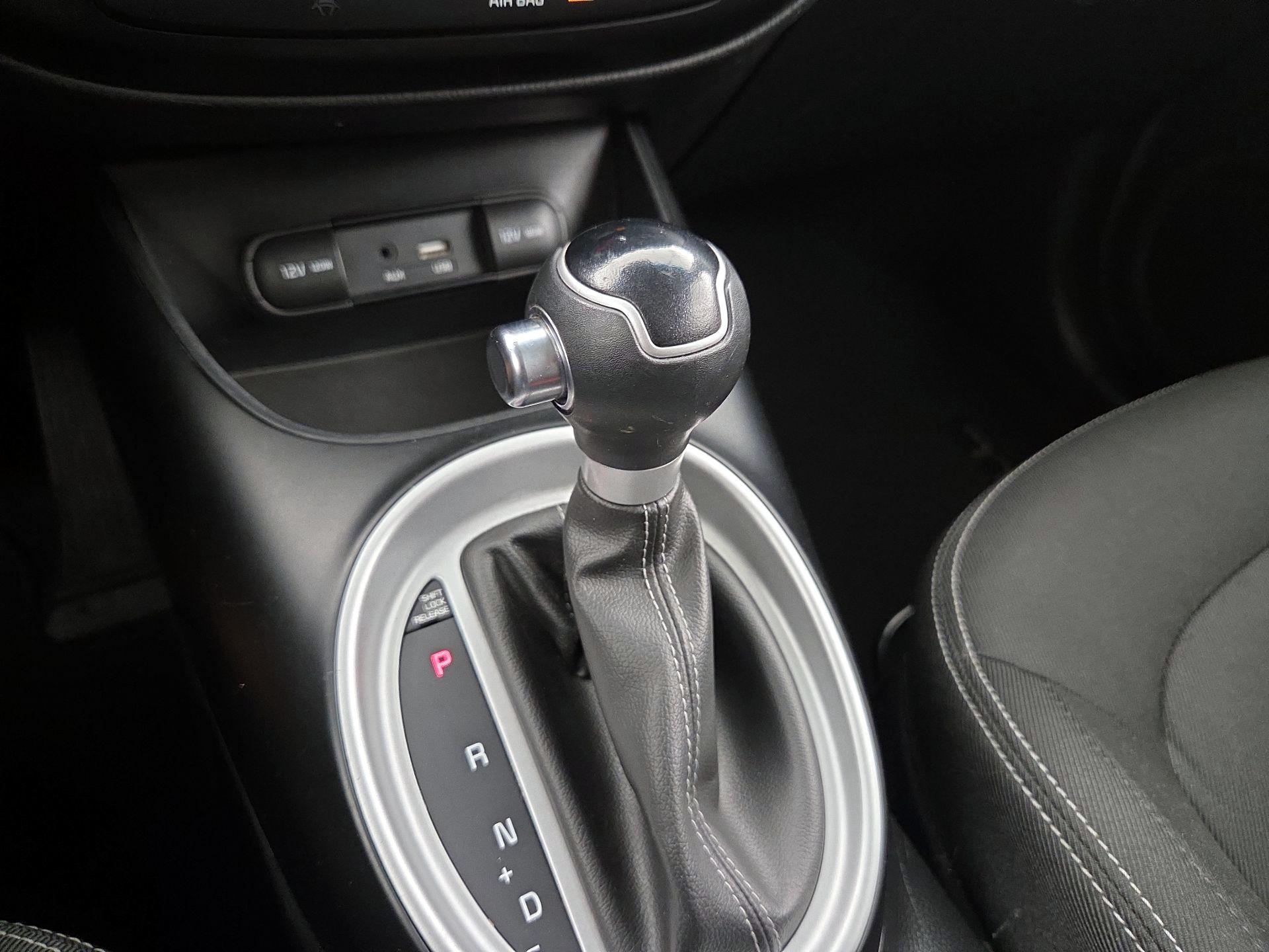 Thumbnail: 2017 Kia Soul - 17