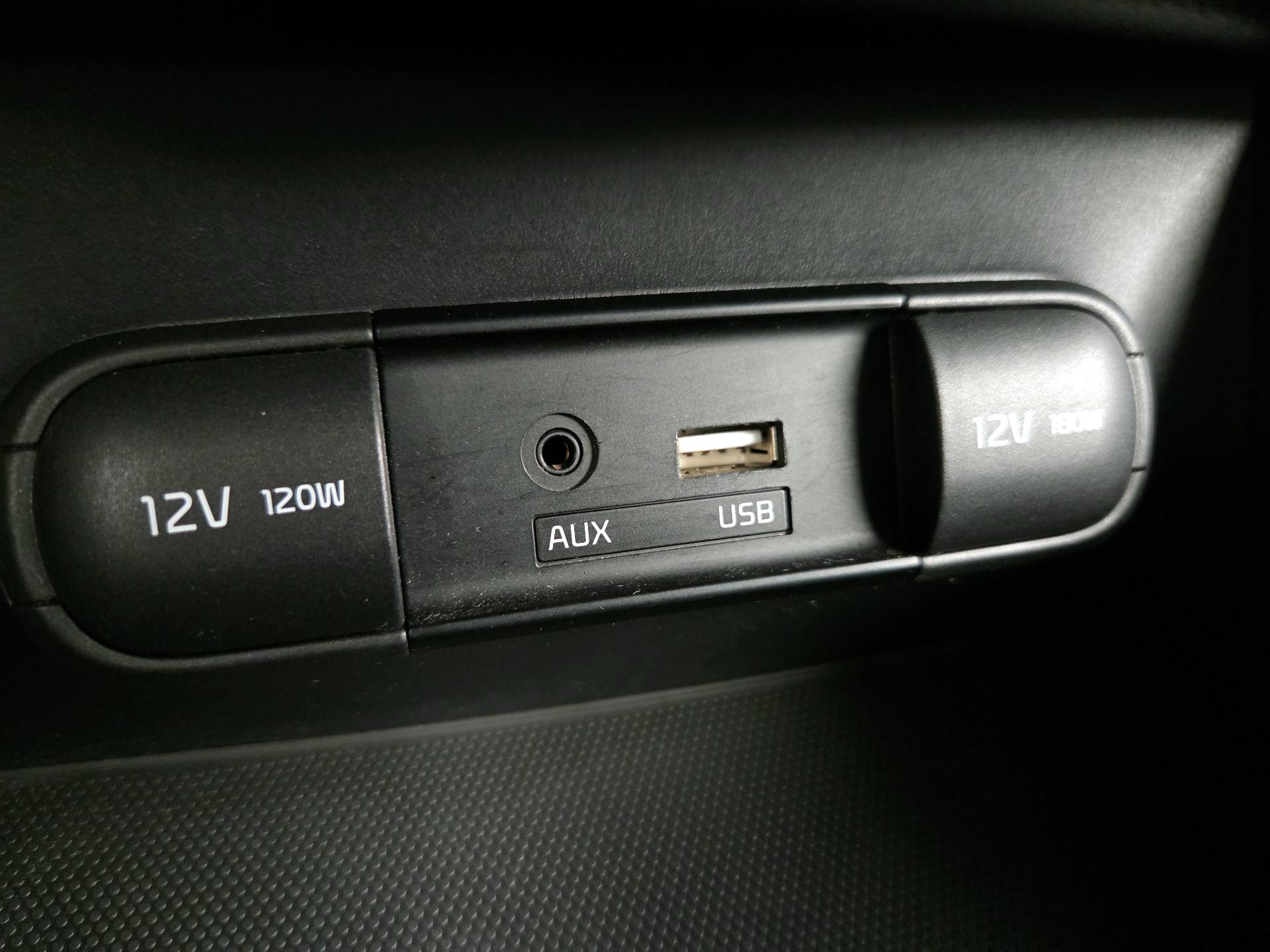 Thumbnail: 2017 Kia Soul - 18