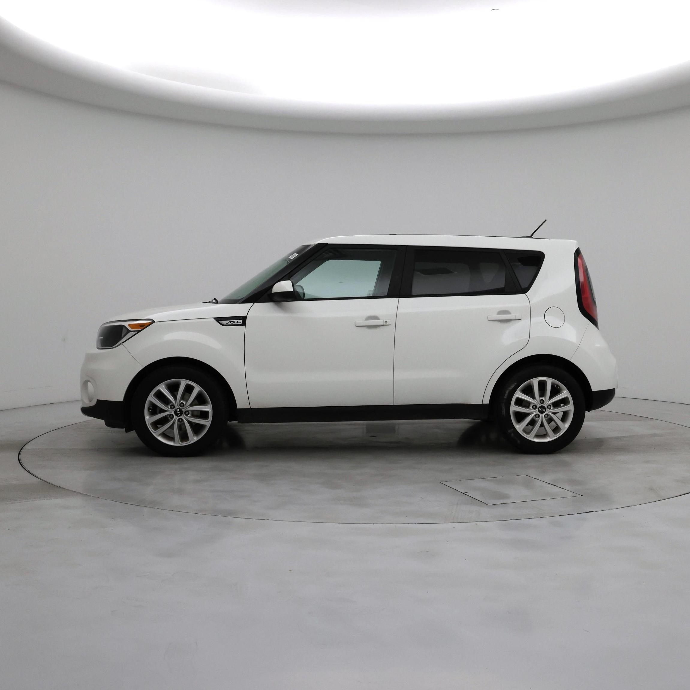 Thumbnail: 2017 Kia Soul - 3