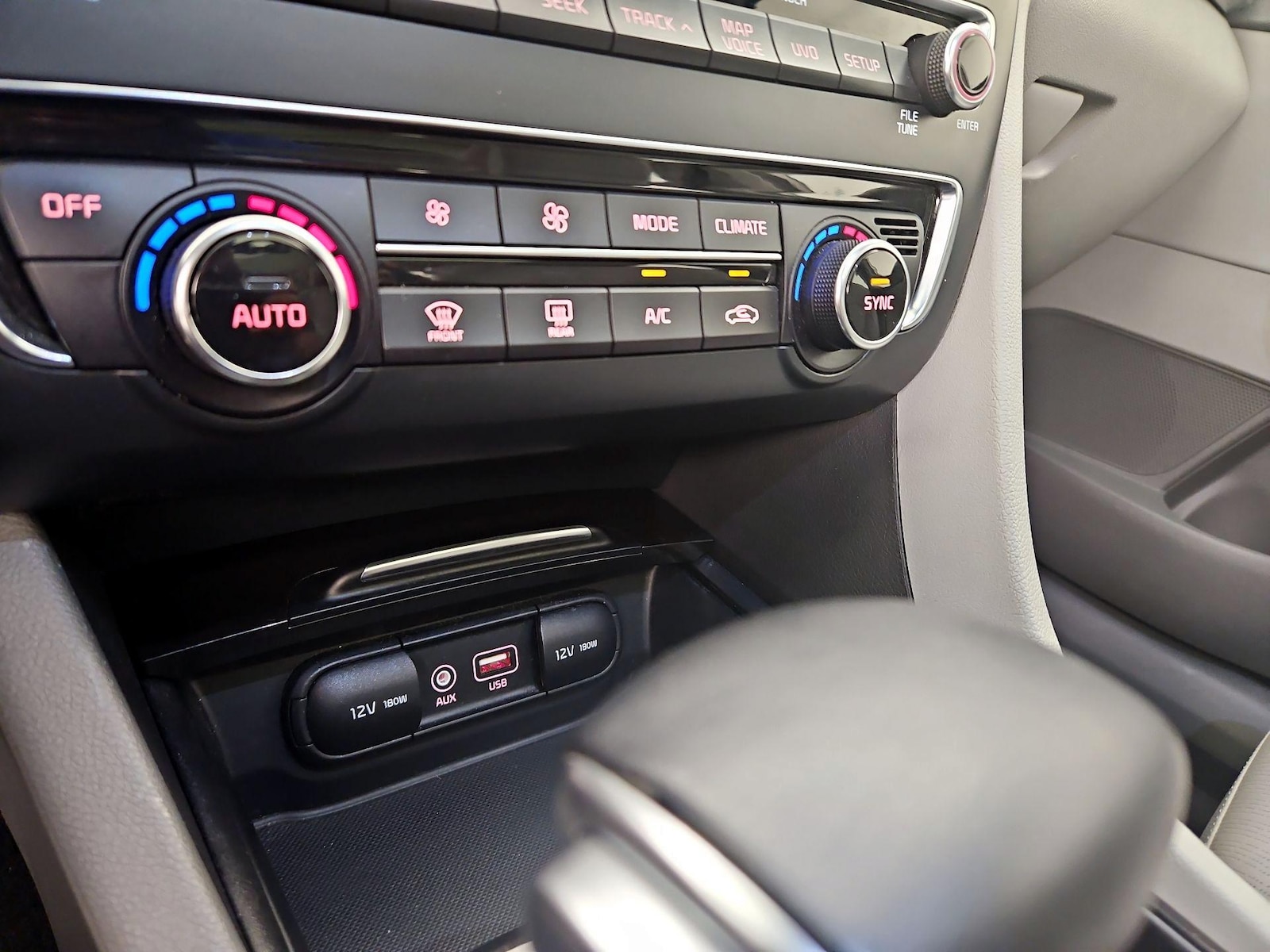 2016 Kia Optima EX - Photo 17